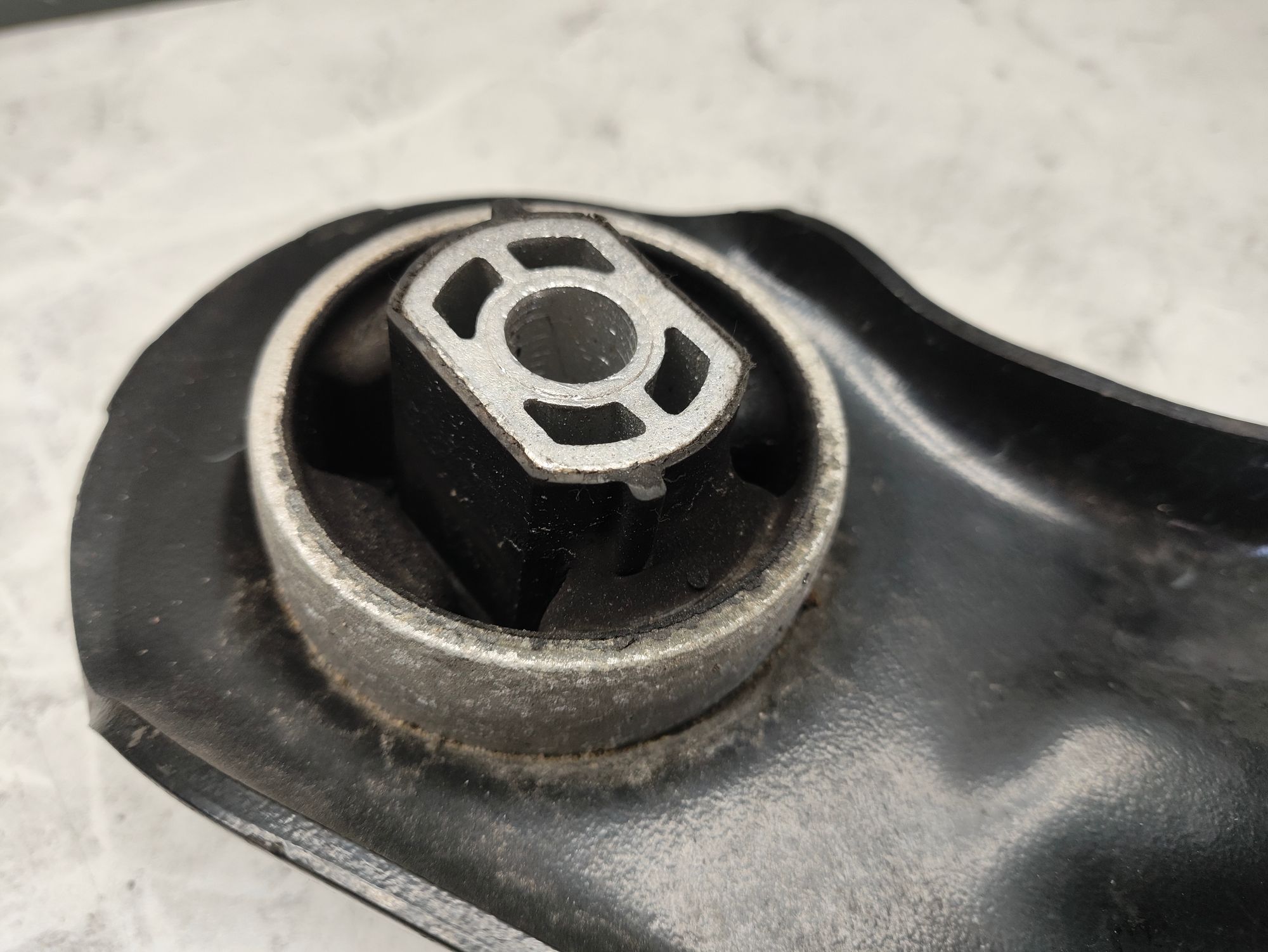 https://ycs.partsauto.market/partsauto-images/thmbs/userImages/6ab8ea4394fc0aced0b69382a3e61955/part/aaf01c26-81f9-4805-a4aa-66230866ef7d_1787312562462.jpg