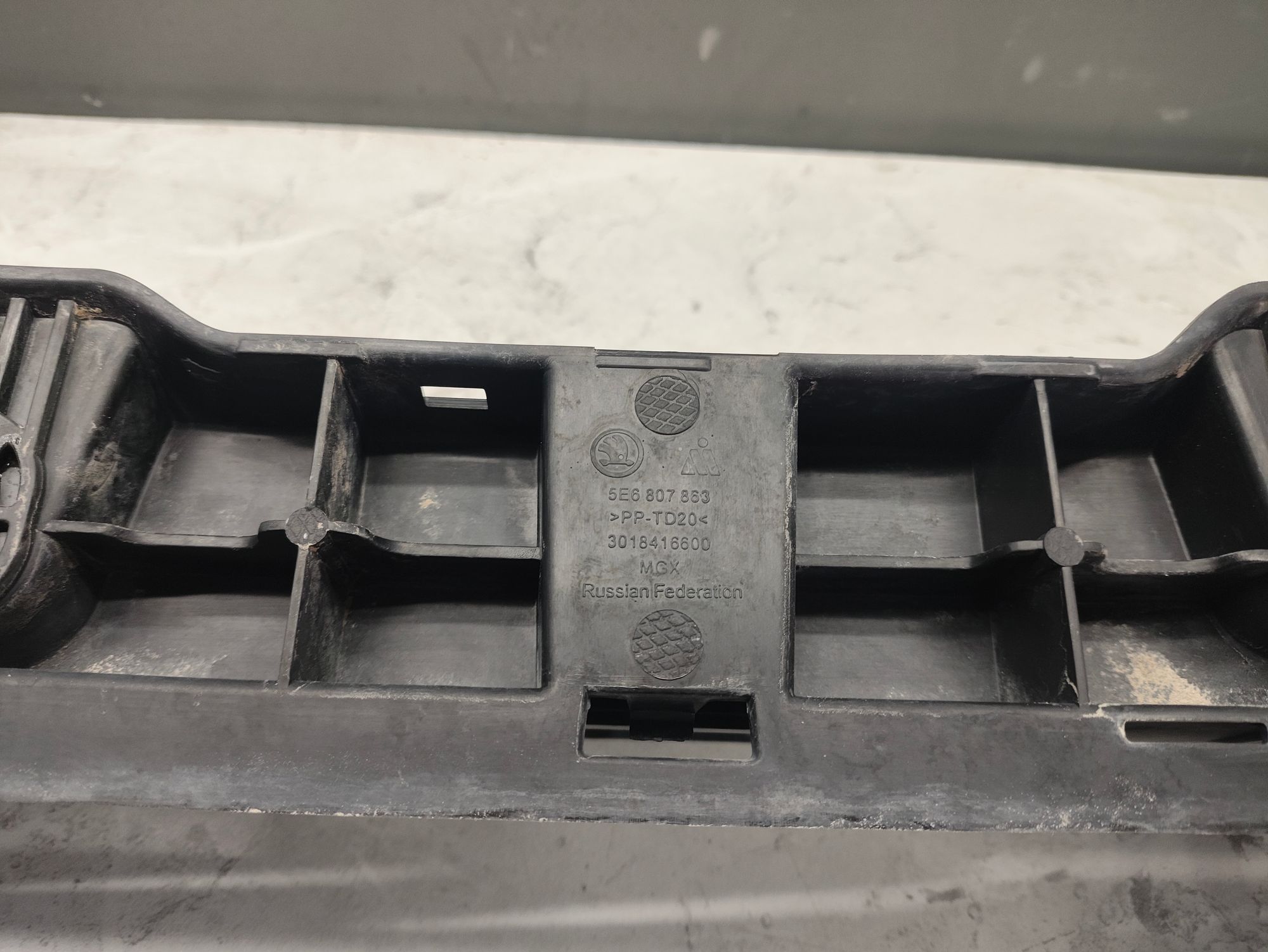 https://ycs.partsauto.market/partsauto-images/thmbs/userImages/6ab8ea4394fc0aced0b69382a3e61955/part/aafee8af-ecae-44a1-b0f2-27970bed6e28_1776335550621.jpg