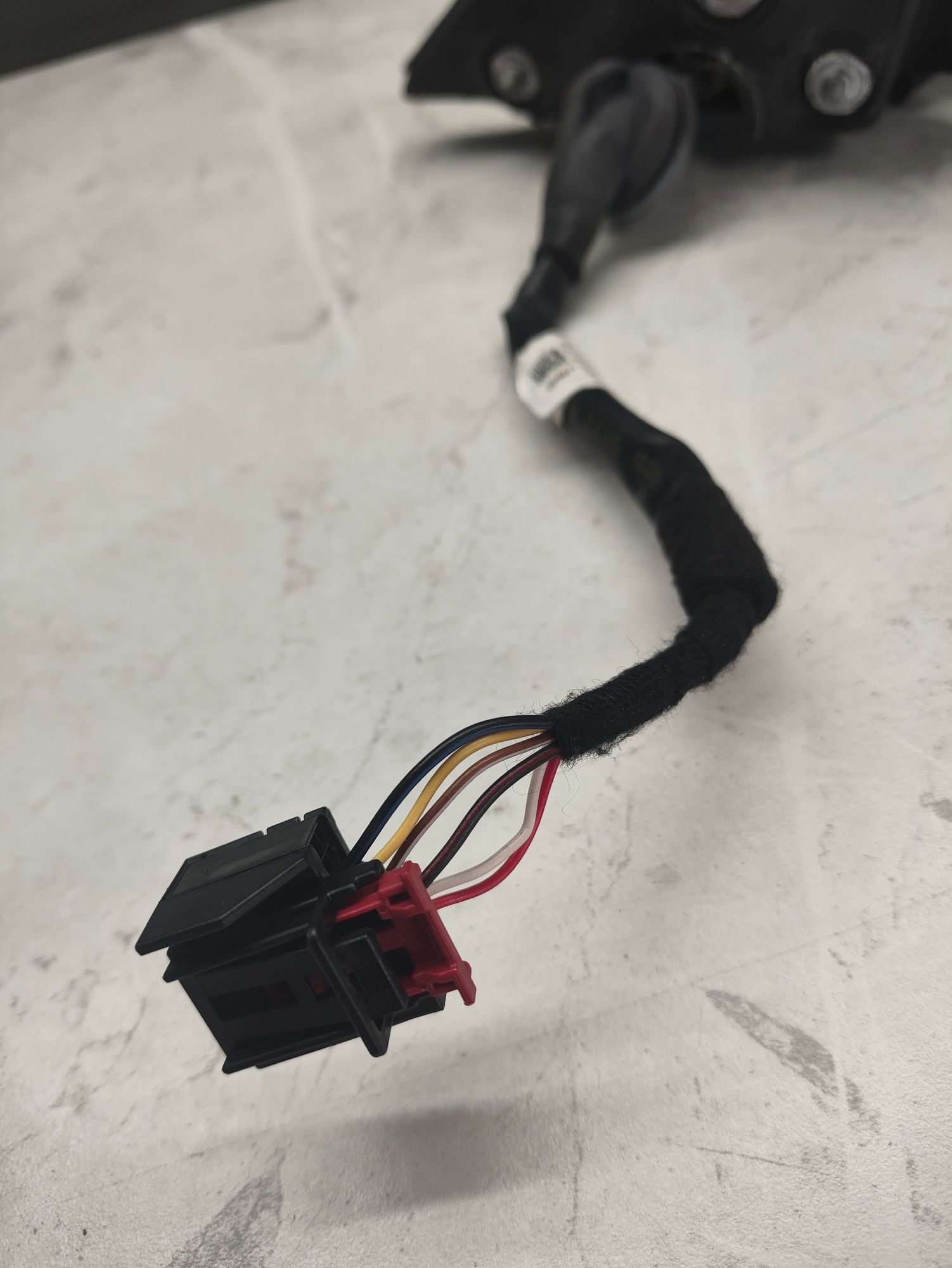 https://ycs.partsauto.market/partsauto-images/thmbs/userImages/6ab8ea4394fc0aced0b69382a3e61955/part/ab77f254-c244-40c1-b8b0-268c4690c8a7_1776247491727.jpg