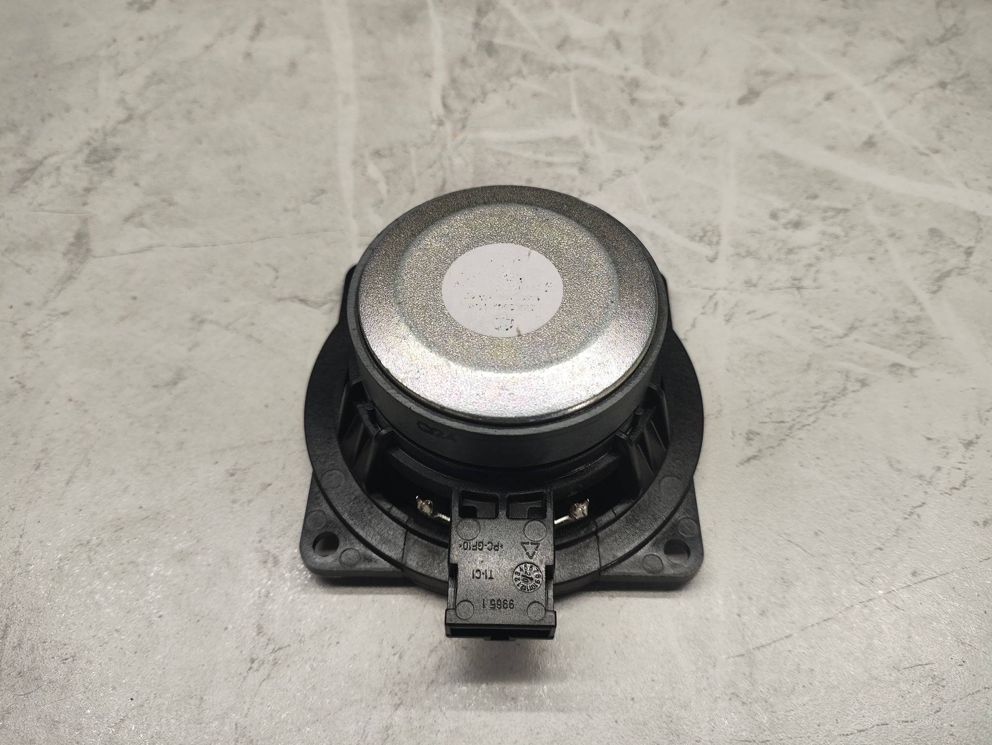 https://ycs.partsauto.market/partsauto-images/thmbs/userImages/6ab8ea4394fc0aced0b69382a3e61955/part/ac65bc15-d48c-4ff6-90a3-762019e076f3_1775129194066.jpg