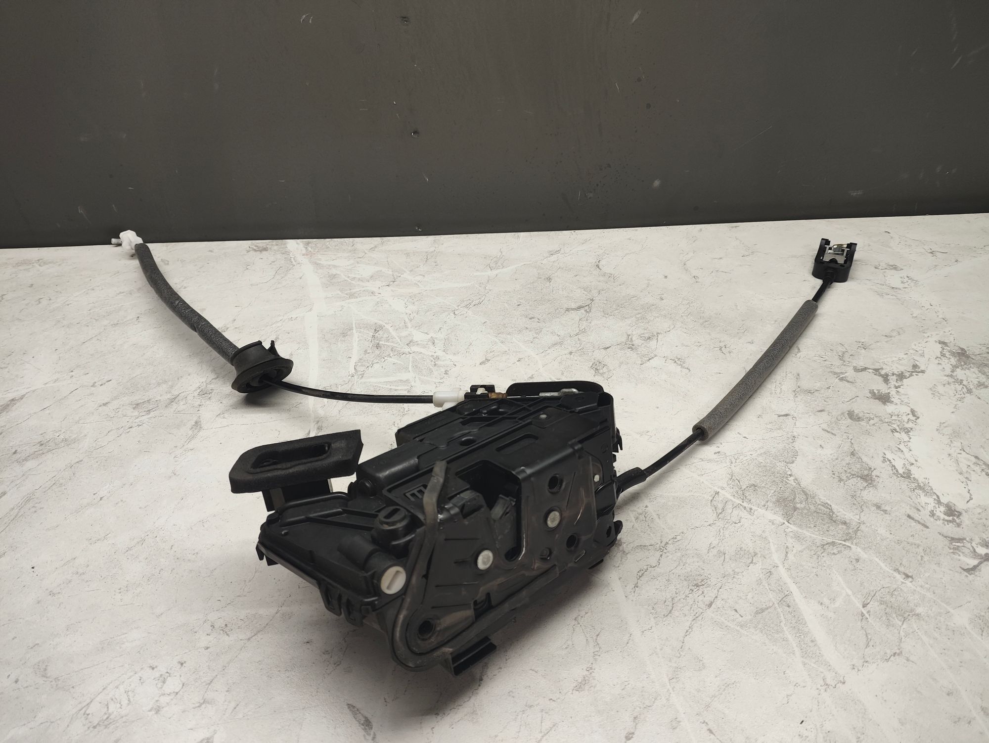 https://ycs.partsauto.market/partsauto-images/thmbs/userImages/6ab8ea4394fc0aced0b69382a3e61955/part/ad59dbe1-156e-4c1a-9b7c-595f937ed904_1776172586042.jpg