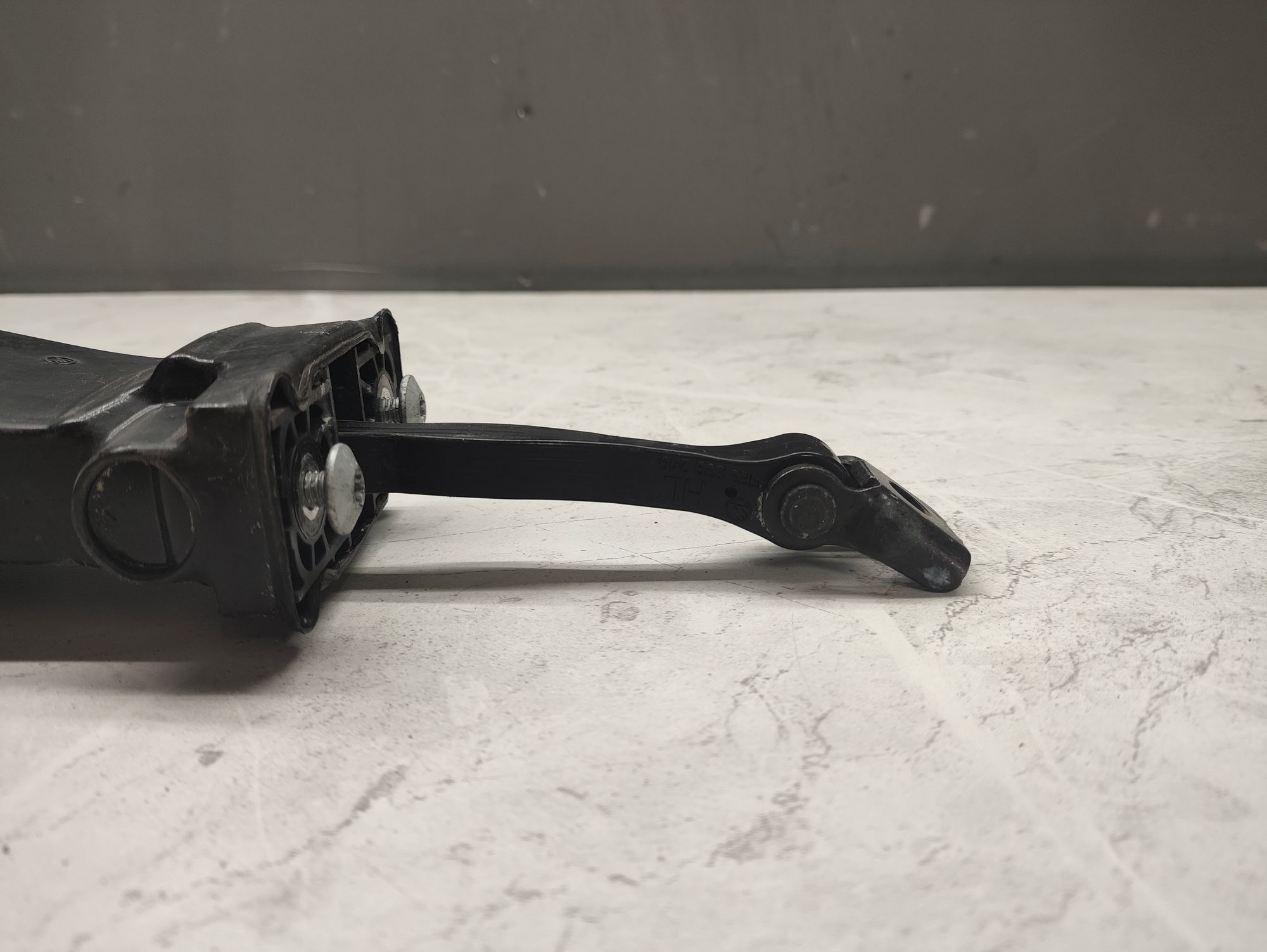 https://ycs.partsauto.market/partsauto-images/thmbs/userImages/6ab8ea4394fc0aced0b69382a3e61955/part/ae2e334c-6abd-4962-84cd-adcaa58caaef_1776262980635.jpg