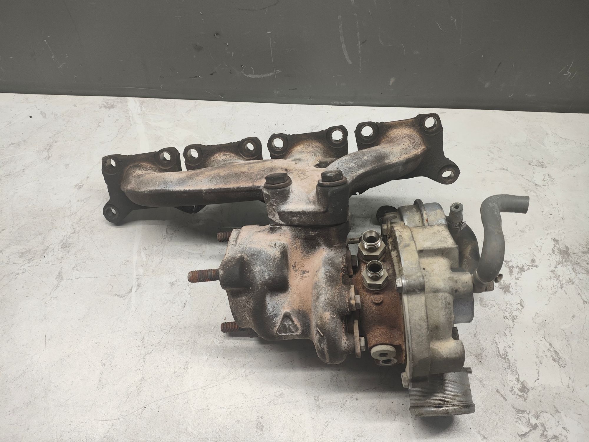 https://ycs.partsauto.market/partsauto-images/thmbs/userImages/6ab8ea4394fc0aced0b69382a3e61955/part/af31a9c4-d808-4bf0-86c0-78f71caeaaca_1781610213076.jpg