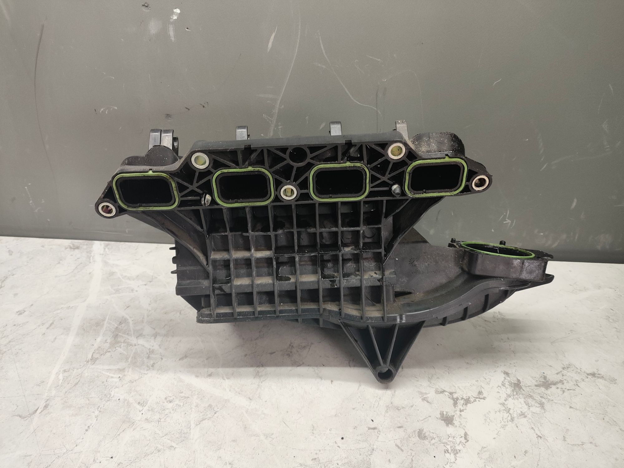 https://ycs.partsauto.market/partsauto-images/thmbs/userImages/6ab8ea4394fc0aced0b69382a3e61955/part/af92a068-d15d-45da-9168-1e99fd2dff41_1778919196154.jpg