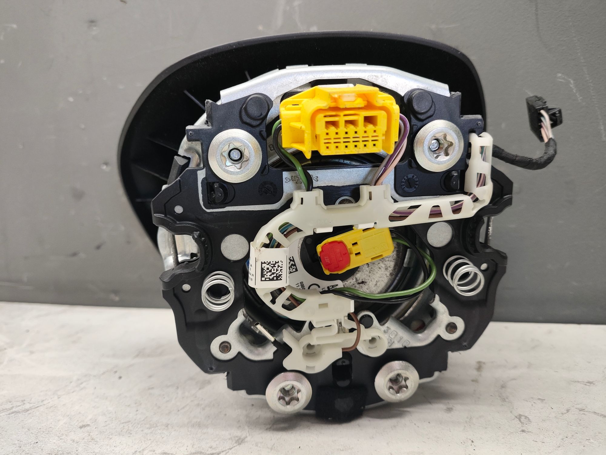 https://ycs.partsauto.market/partsauto-images/thmbs/userImages/6ab8ea4394fc0aced0b69382a3e61955/part/b06a11df-ccc9-44c0-9f47-671c5637a0a6_1787306896621.jpg