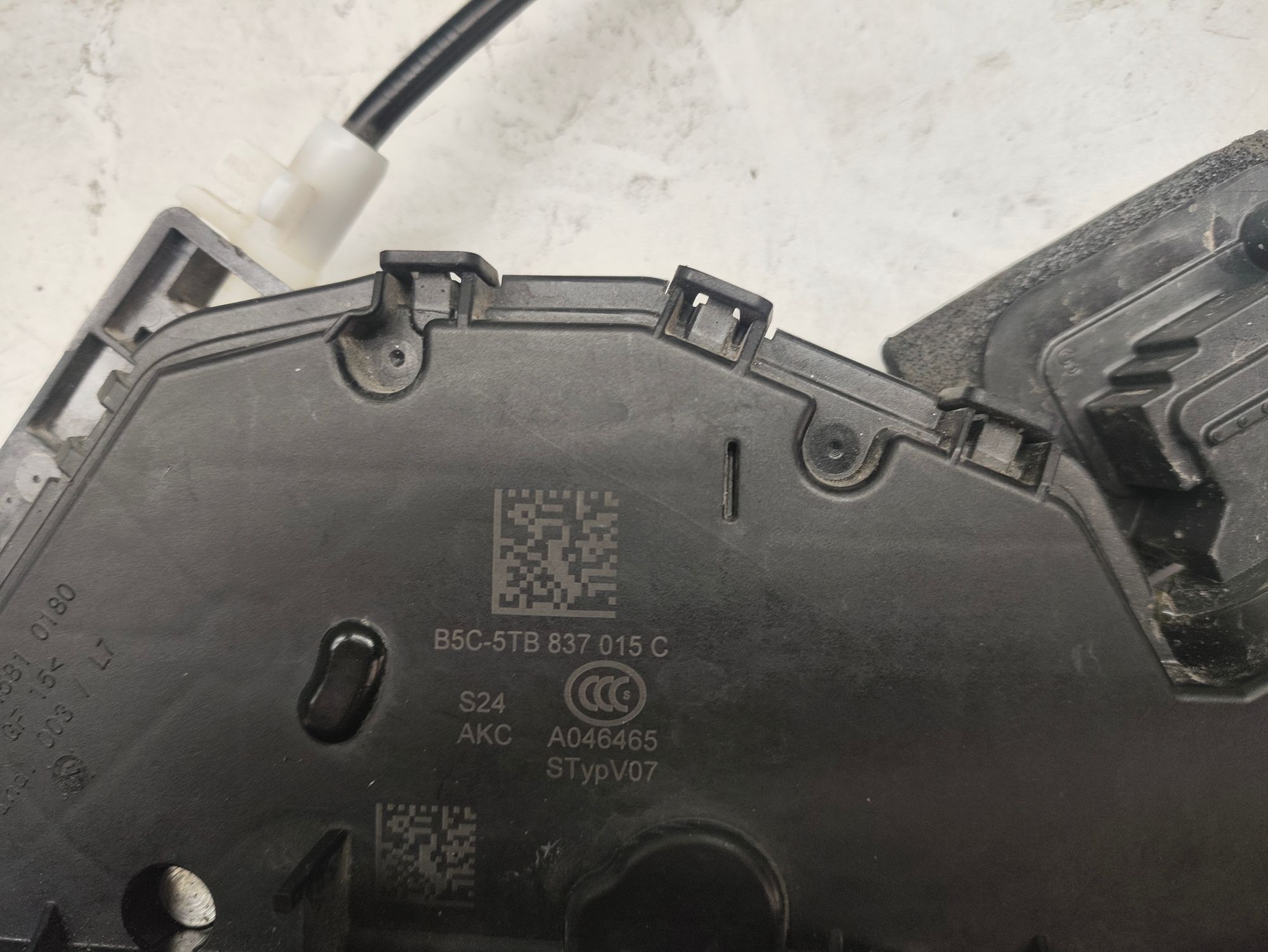 https://ycs.partsauto.market/partsauto-images/thmbs/userImages/6ab8ea4394fc0aced0b69382a3e61955/part/b146c0f2-88cd-4272-bc5a-fed96e790a27_1776331436445.jpg