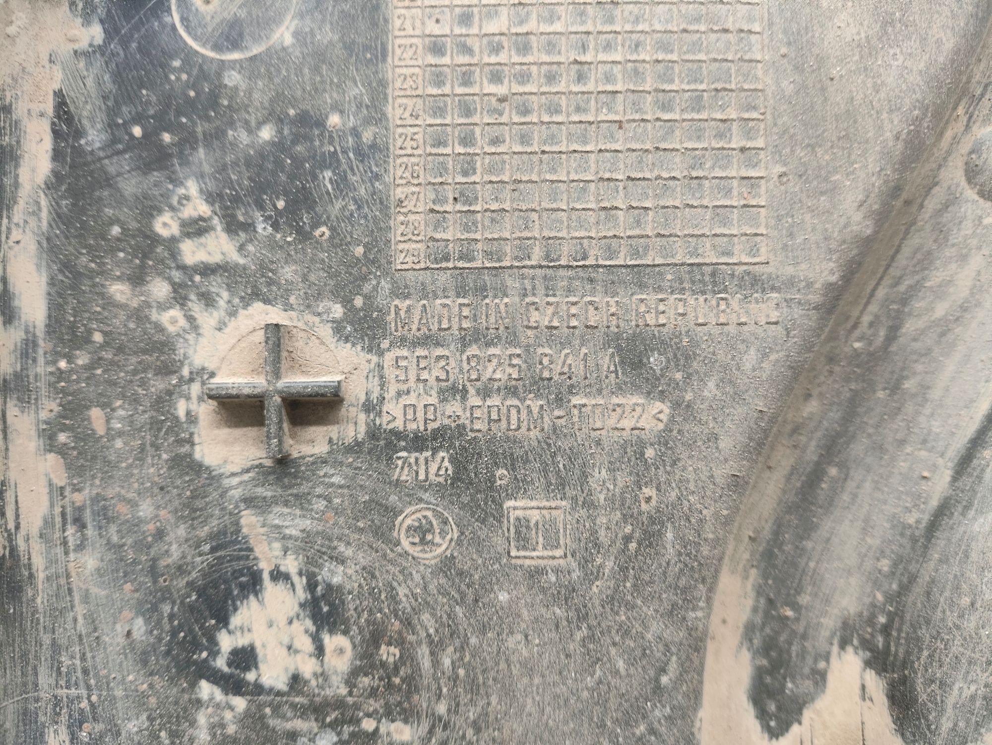 https://ycs.partsauto.market/partsauto-images/thmbs/userImages/6ab8ea4394fc0aced0b69382a3e61955/part/b2110bff-aed4-4615-825e-cc1ecd562344_1778573578714.jpg