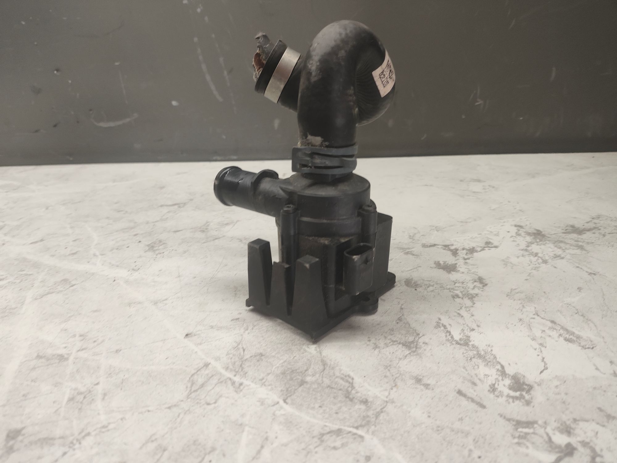 https://ycs.partsauto.market/partsauto-images/thmbs/userImages/6ab8ea4394fc0aced0b69382a3e61955/part/b41035a0-5dfc-43e3-affe-87b4ebbb65f4_1785406414194.jpg
