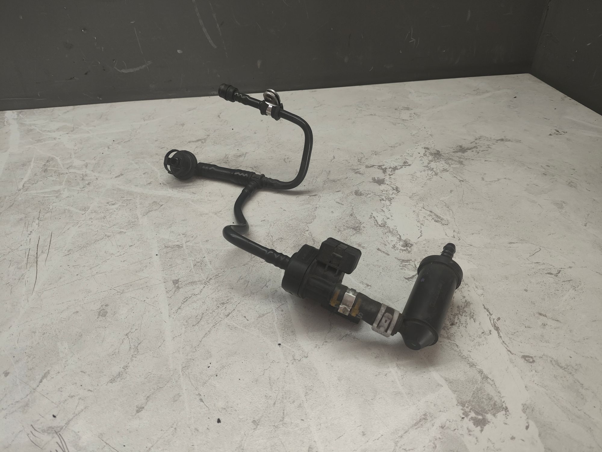https://ycs.partsauto.market/partsauto-images/thmbs/userImages/6ab8ea4394fc0aced0b69382a3e61955/part/b4f2e1e8-bf09-474a-b38a-b155ccb15923_1785400964724.jpg