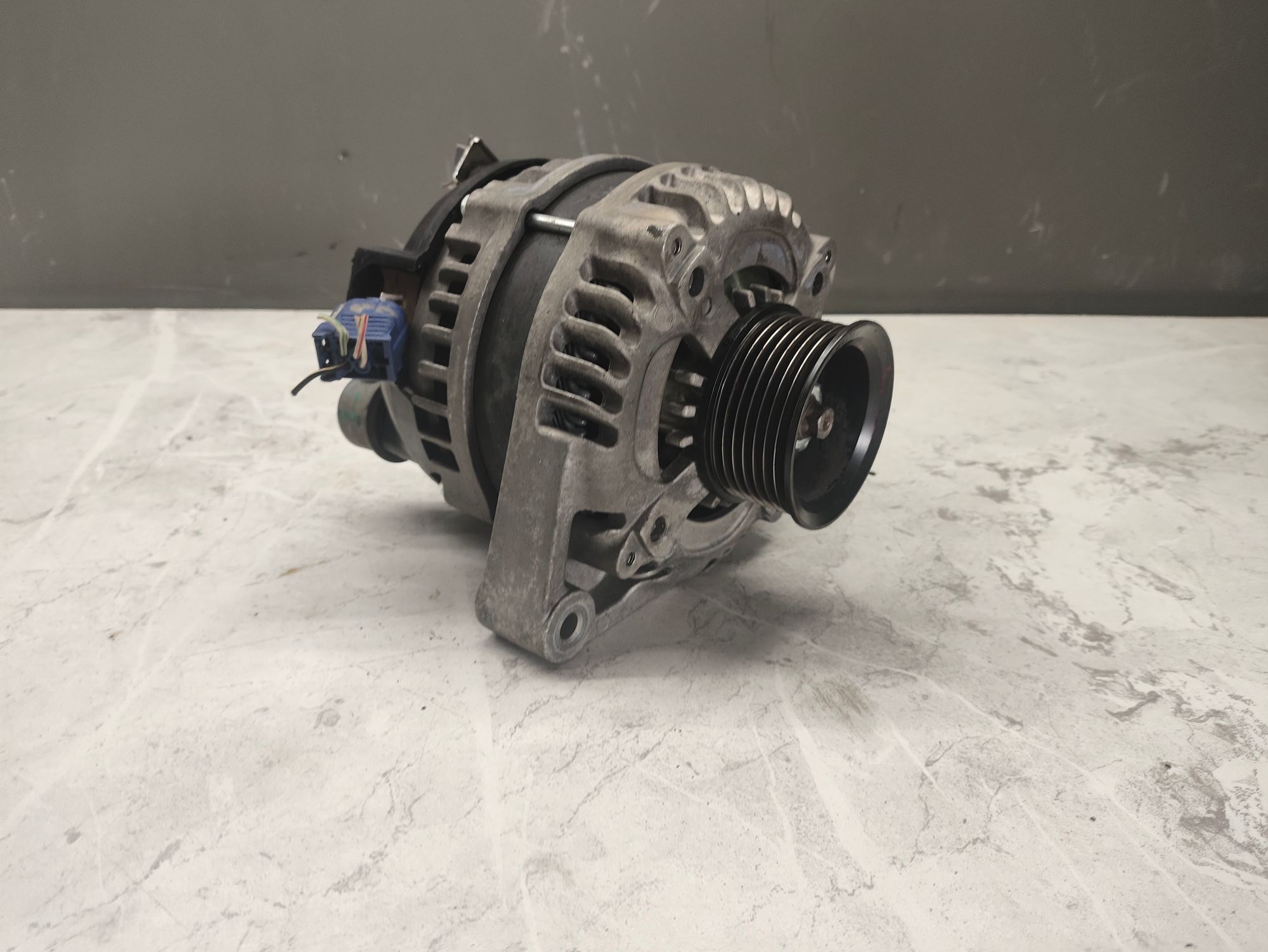 https://ycs.partsauto.market/partsauto-images/thmbs/userImages/6ab8ea4394fc0aced0b69382a3e61955/part/b6f4a61a-4a9f-49bf-b031-252a305d1d2d_1778505935578.jpg