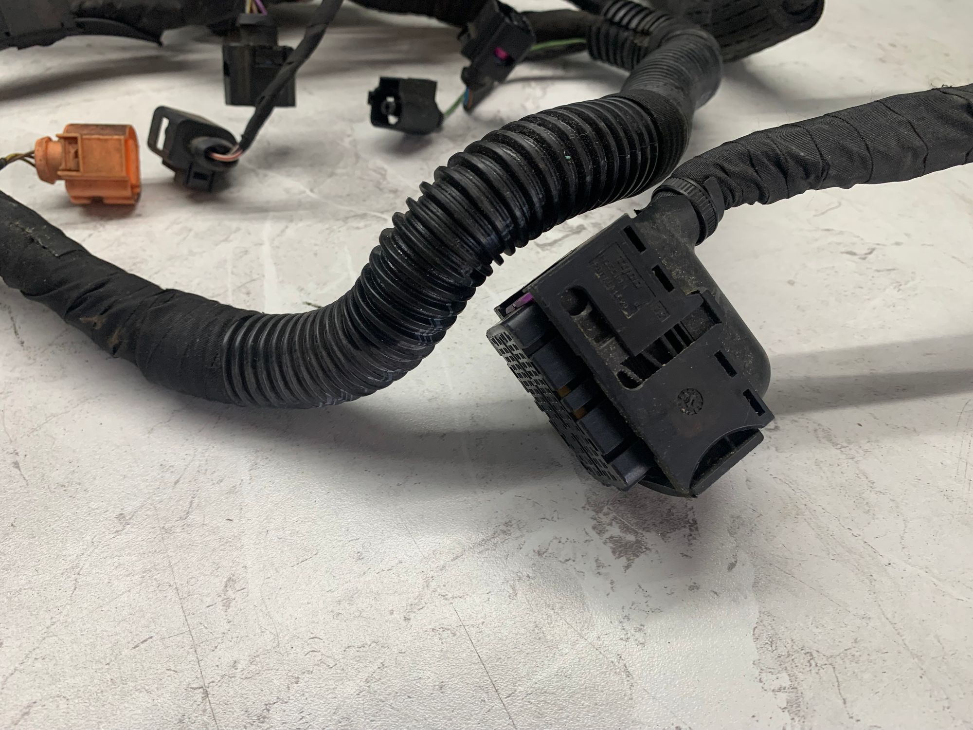 https://ycs.partsauto.market/partsauto-images/thmbs/userImages/6ab8ea4394fc0aced0b69382a3e61955/part/b9b1acc0-5b8e-4ad6-9a05-591d9585727c_1782132213127.jpg