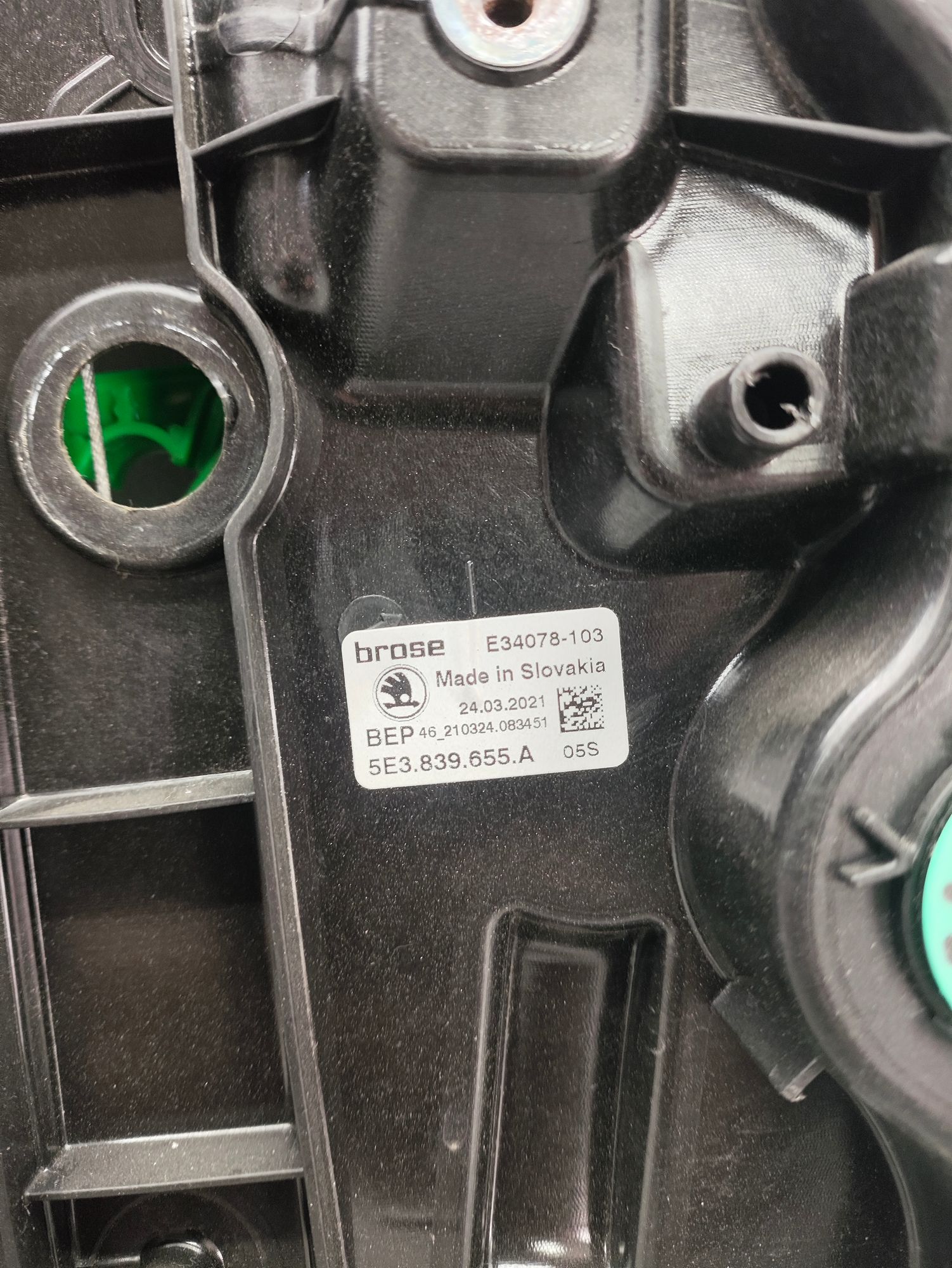 https://ycs.partsauto.market/partsauto-images/thmbs/userImages/6ab8ea4394fc0aced0b69382a3e61955/part/bb20991b-95f5-426d-99ad-bda02b1bc2d1_1776158878175.jpg