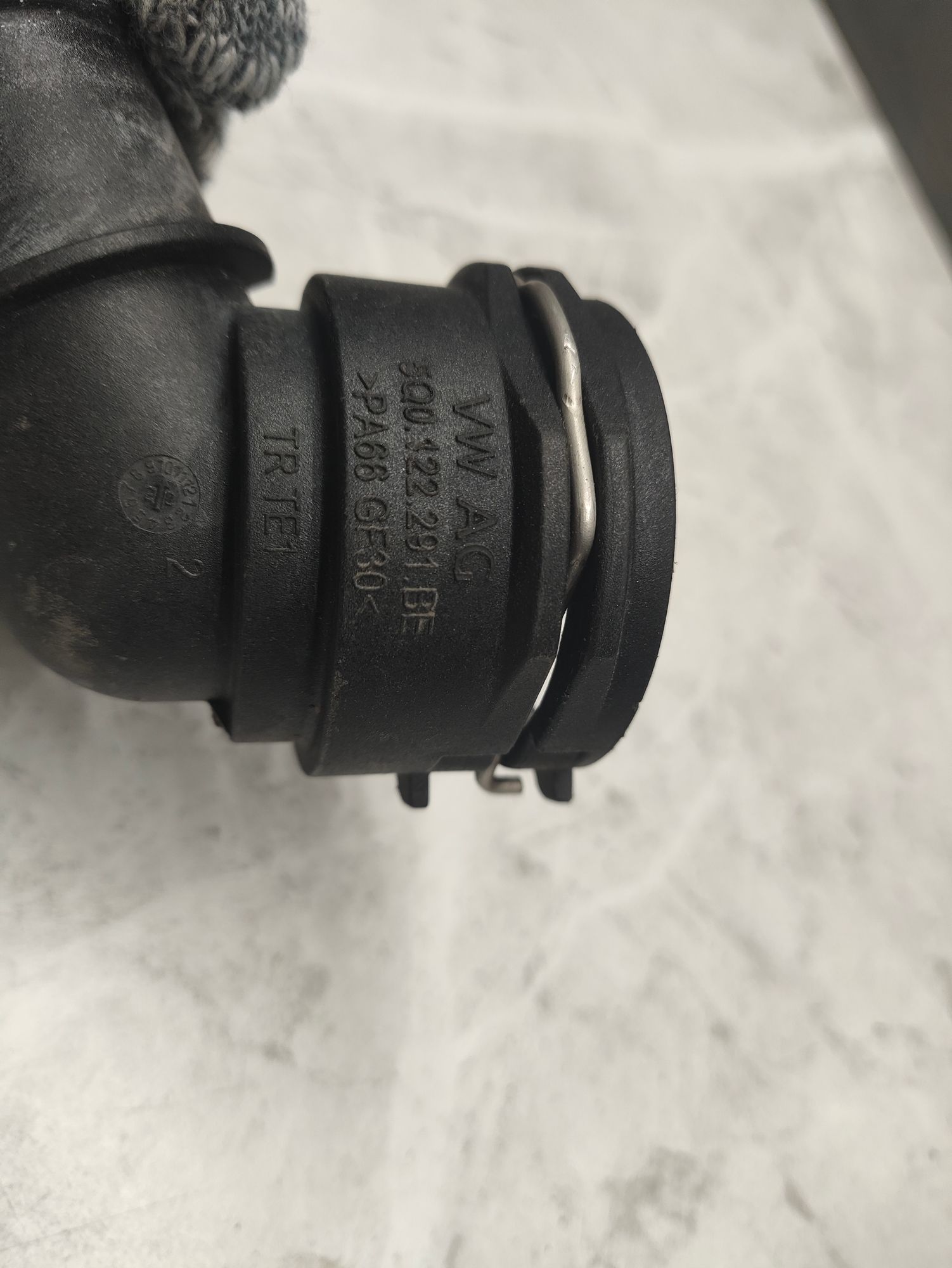 https://ycs.partsauto.market/partsauto-images/thmbs/userImages/6ab8ea4394fc0aced0b69382a3e61955/part/bbe1760e-cd29-49e2-8205-cddb6ad5f834_1778578456107.jpg
