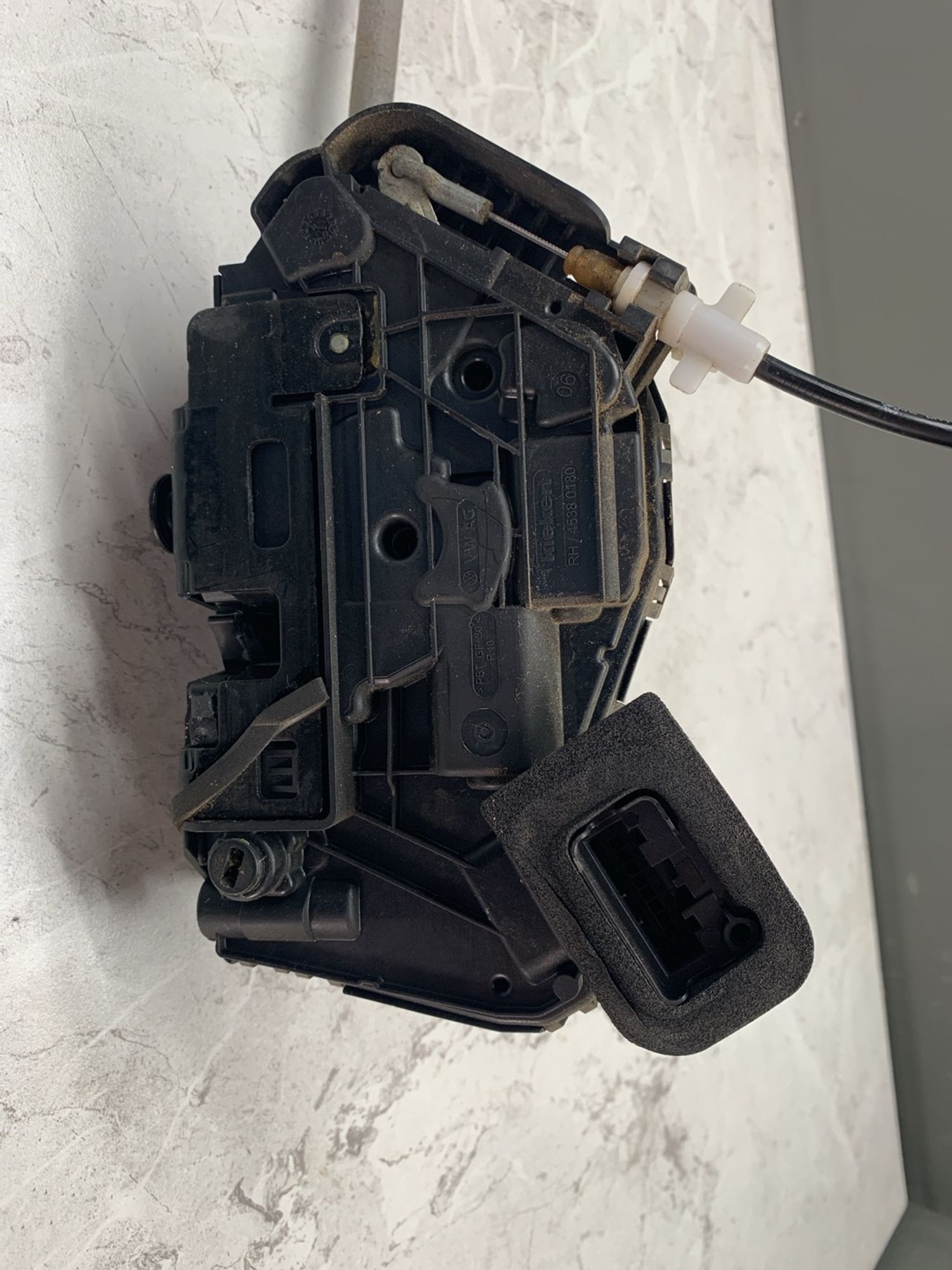 https://ycs.partsauto.market/partsauto-images/thmbs/userImages/6ab8ea4394fc0aced0b69382a3e61955/part/bc5d6d3c-76b4-4ffa-8e13-8699d4006a68_1774602729415.jpg
