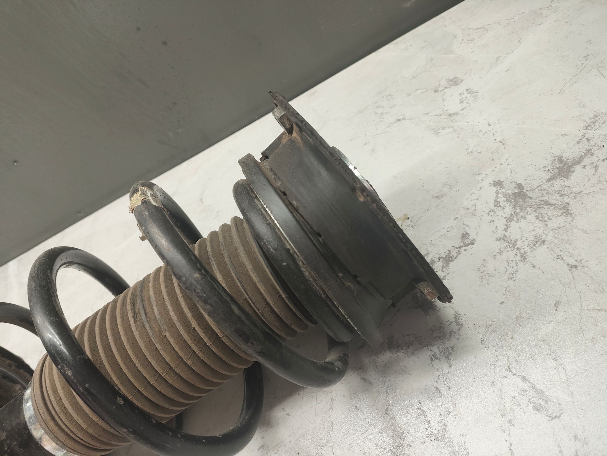 https://ycs.partsauto.market/partsauto-images/thmbs/userImages/6ab8ea4394fc0aced0b69382a3e61955/part/bfab2a09-65ac-4ea4-9005-2e3dab4d514c_1775725989352.jpg
