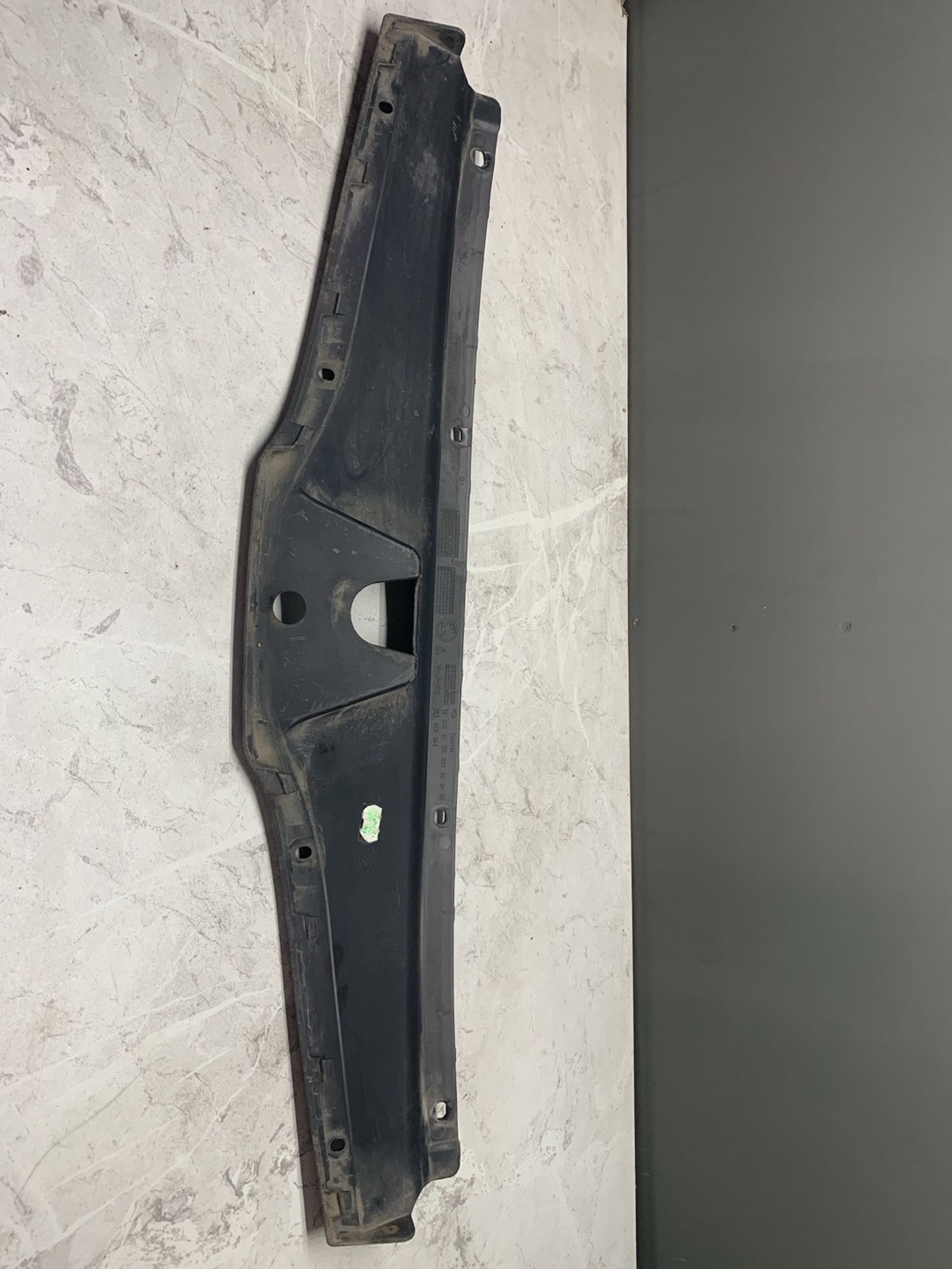 https://ycs.partsauto.market/partsauto-images/thmbs/userImages/6ab8ea4394fc0aced0b69382a3e61955/part/bfcb7755-dae3-4bf7-a128-2968092802e3_1773923313370.jpg