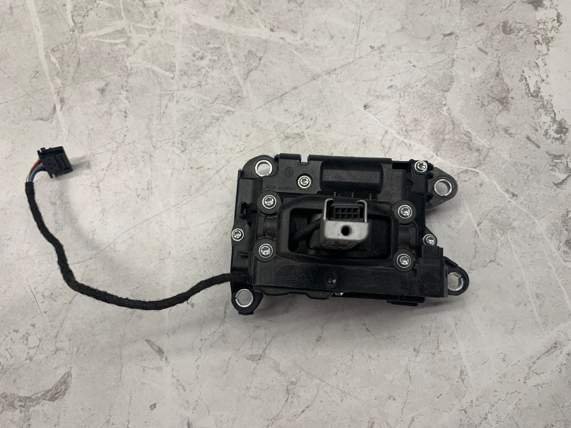 https://ycs.partsauto.market/partsauto-images/thmbs/userImages/6ab8ea4394fc0aced0b69382a3e61955/part/c1bae76c-ae64-4baa-b596-397e420ee766_1782131551317.jpg
