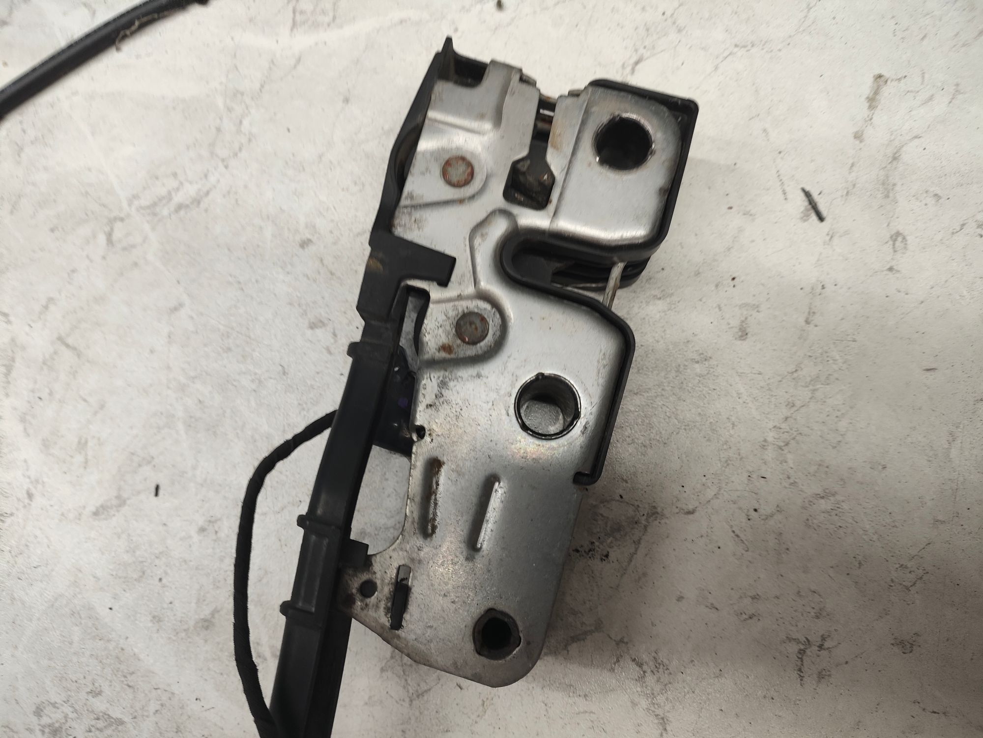 https://ycs.partsauto.market/partsauto-images/thmbs/userImages/6ab8ea4394fc0aced0b69382a3e61955/part/c3f4df70-5da5-42a2-9275-0002af29d602_1784196394874.jpg