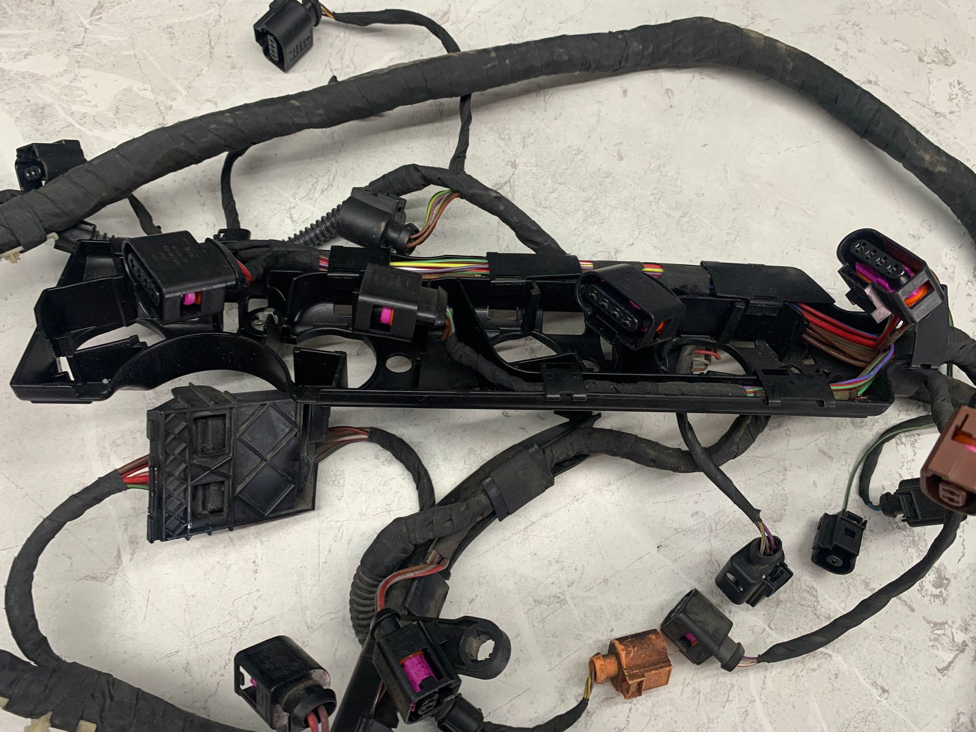https://ycs.partsauto.market/partsauto-images/thmbs/userImages/6ab8ea4394fc0aced0b69382a3e61955/part/c4046f51-675c-4935-83fc-92eb19900530_1782132216873.jpg