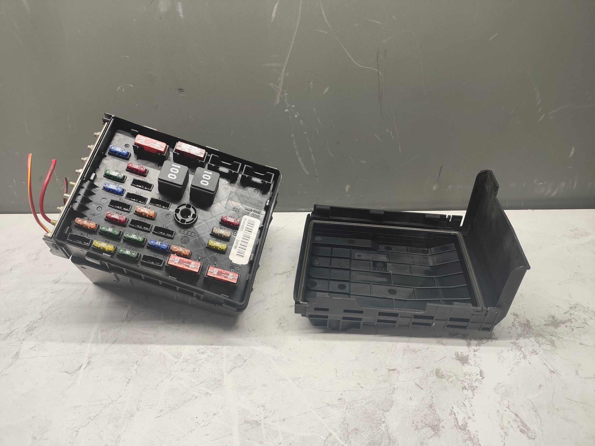 https://ycs.partsauto.market/partsauto-images/thmbs/userImages/6ab8ea4394fc0aced0b69382a3e61955/part/c6bbaef1-ca05-4c53-b0fd-d0f3b84630fd_1777716901854.jpg