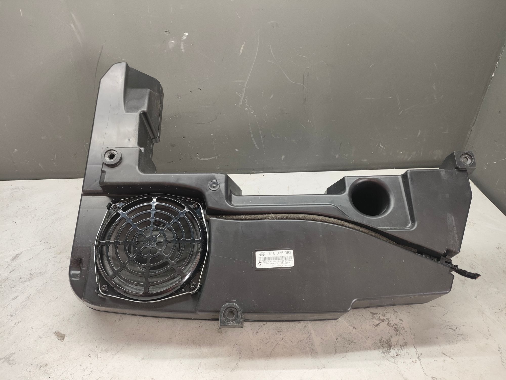 https://ycs.partsauto.market/partsauto-images/thmbs/userImages/6ab8ea4394fc0aced0b69382a3e61955/part/c9f08989-368f-452e-b1aa-887cf3bad2be_1784188917673.jpg