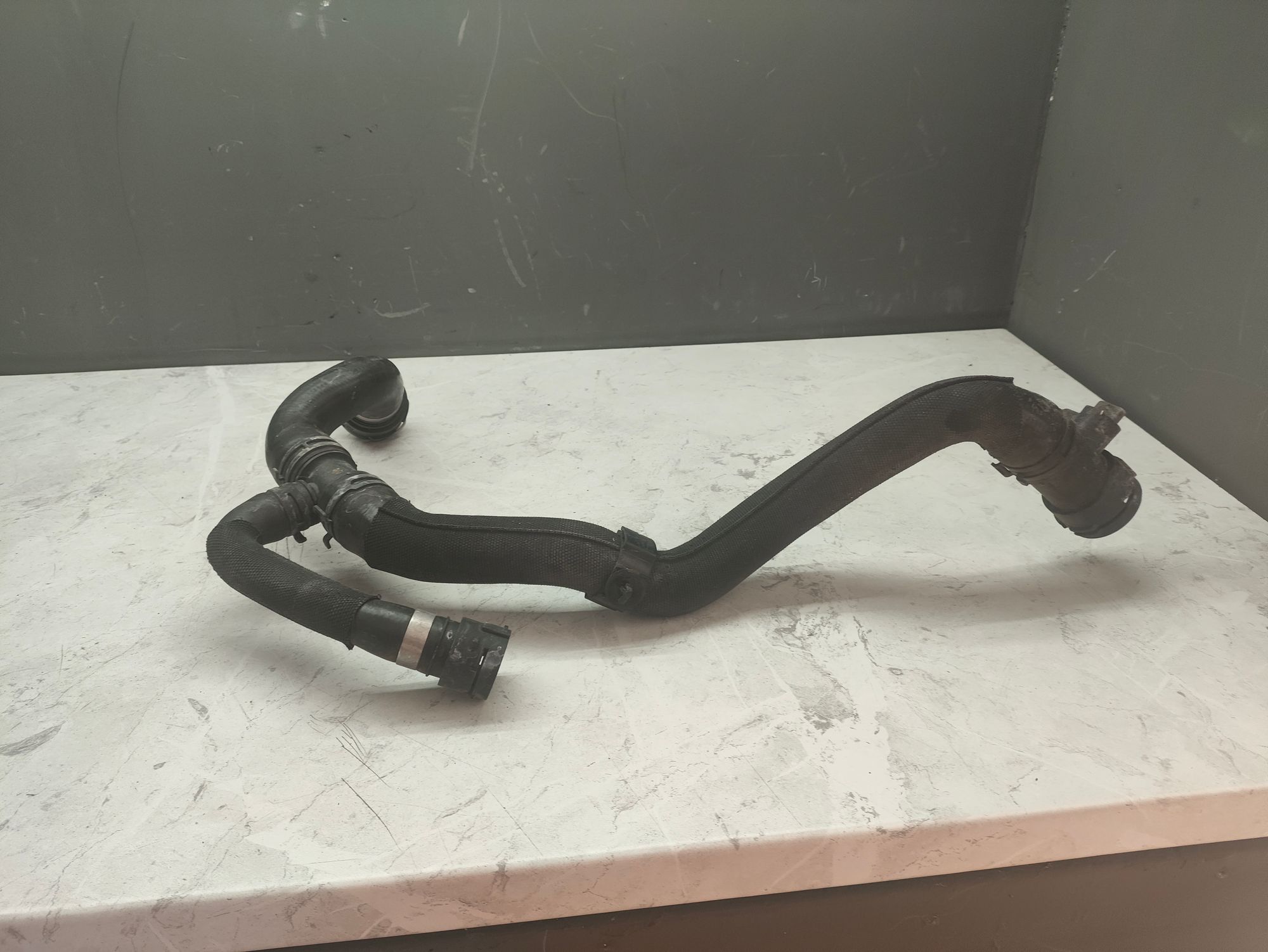 https://ycs.partsauto.market/partsauto-images/thmbs/userImages/6ab8ea4394fc0aced0b69382a3e61955/part/d7342969-52a3-401d-b233-f8e674f09b22_1785401347117.jpg