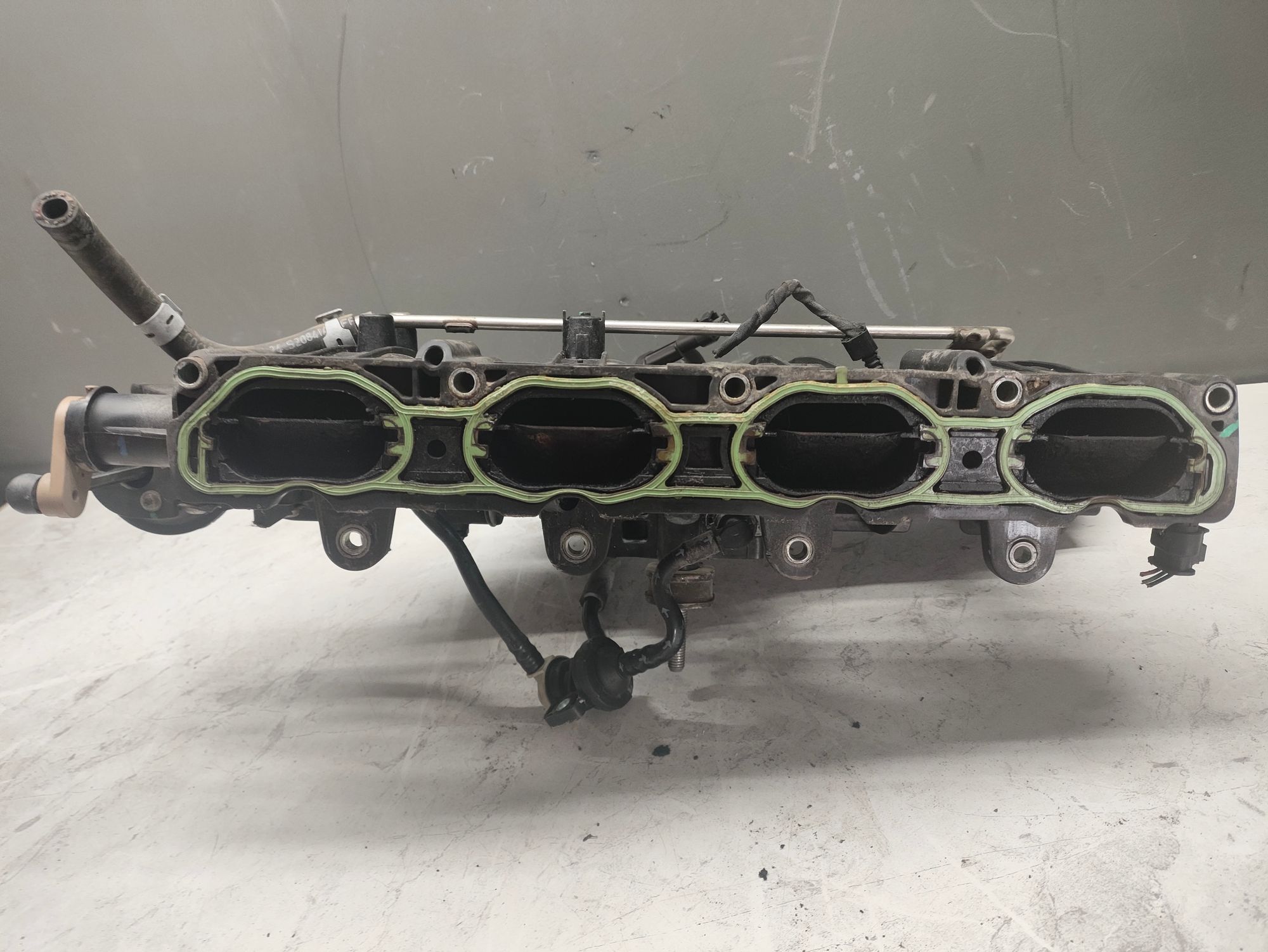 https://ycs.partsauto.market/partsauto-images/thmbs/userImages/6ab8ea4394fc0aced0b69382a3e61955/part/d959ebb3-2b18-4866-9247-c231c2d7b13e_1781603684104.jpg