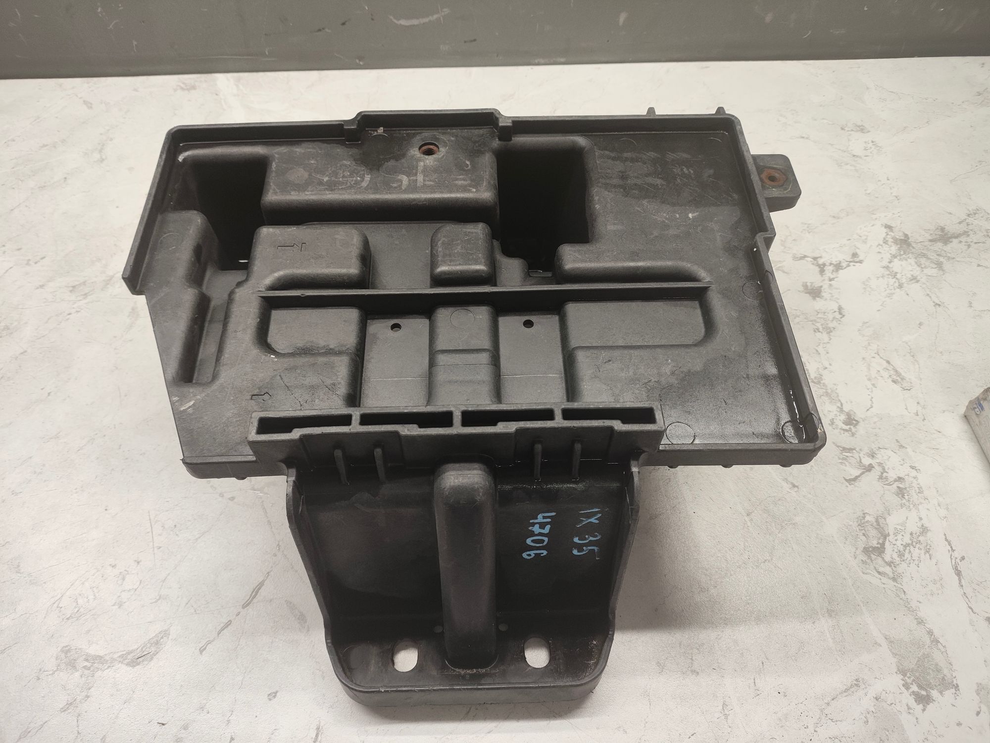 https://ycs.partsauto.market/partsauto-images/thmbs/userImages/6ab8ea4394fc0aced0b69382a3e61955/part/de4532cc-9bdb-42e5-9d9a-8896ba445b7d_1781008853639.jpg