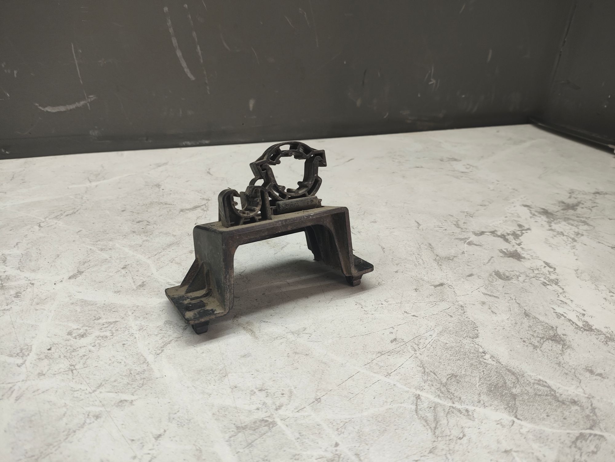 https://ycs.partsauto.market/partsauto-images/thmbs/userImages/6ab8ea4394fc0aced0b69382a3e61955/part/e01730ba-97f3-479b-9f6c-35d12712aebd_1778577461774.jpg
