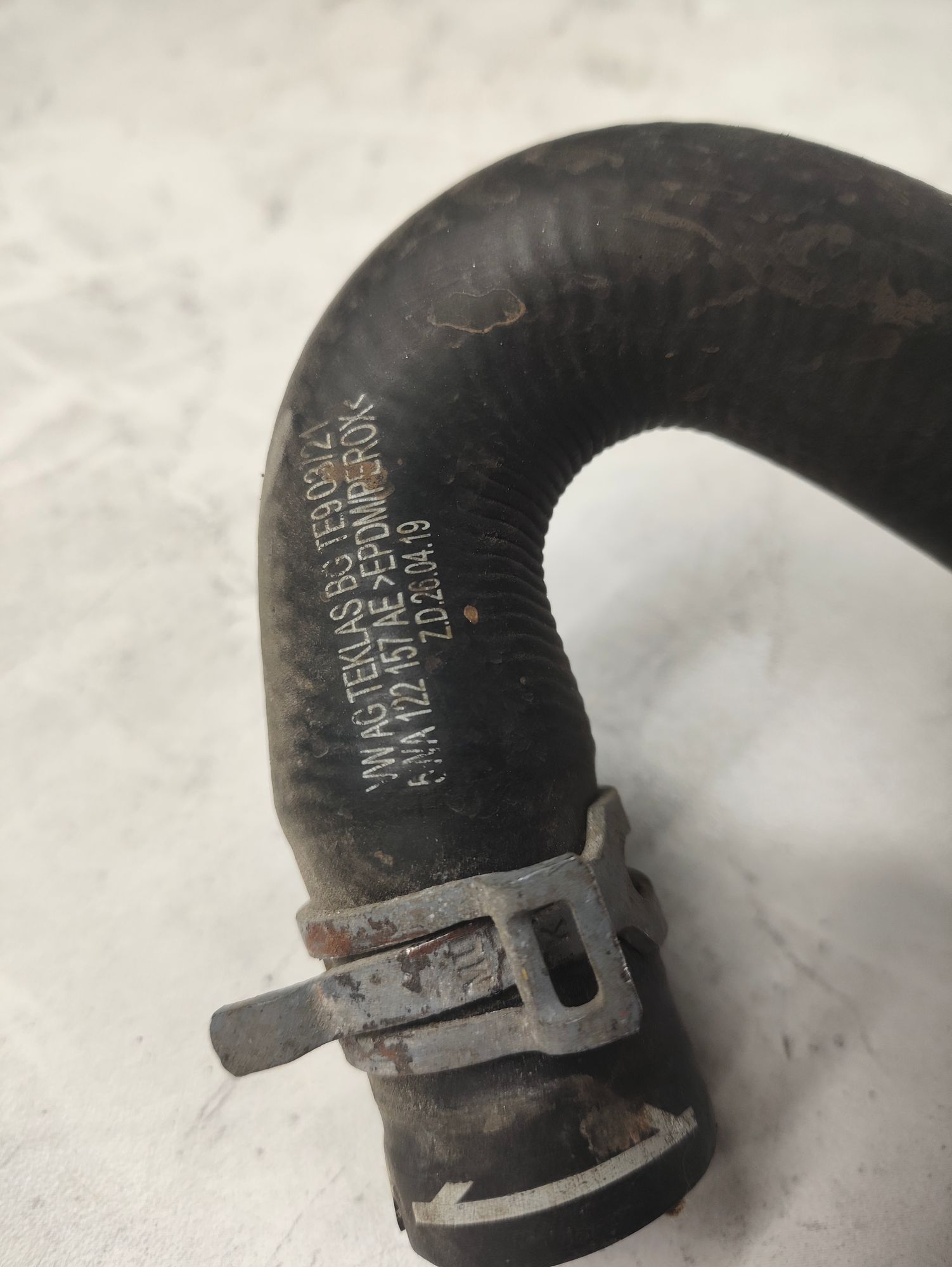 https://ycs.partsauto.market/partsauto-images/thmbs/userImages/6ab8ea4394fc0aced0b69382a3e61955/part/e169a02b-4cb1-47a9-a149-fbe3fb8b2ada_1775203859812.jpg