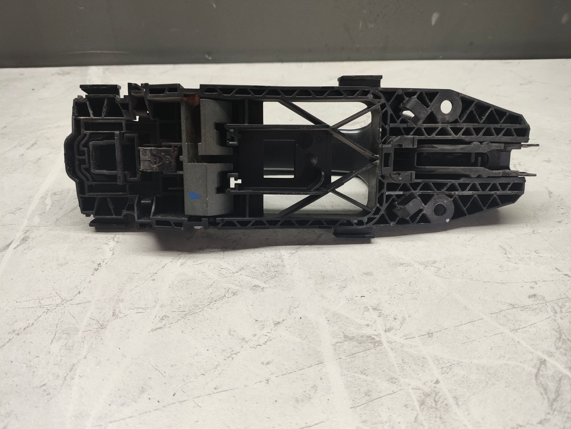 https://ycs.partsauto.market/partsauto-images/thmbs/userImages/6ab8ea4394fc0aced0b69382a3e61955/part/e1e6c6cf-2b4c-44f9-bb73-f943b56ca85d_1776336868294.jpg