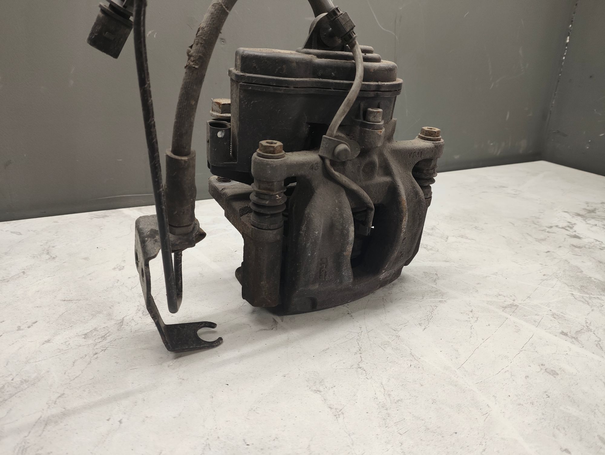 https://ycs.partsauto.market/partsauto-images/thmbs/userImages/6ab8ea4394fc0aced0b69382a3e61955/part/e22316ae-11f5-48f1-943c-ea2d1ceaae13_1776772012040.jpg
