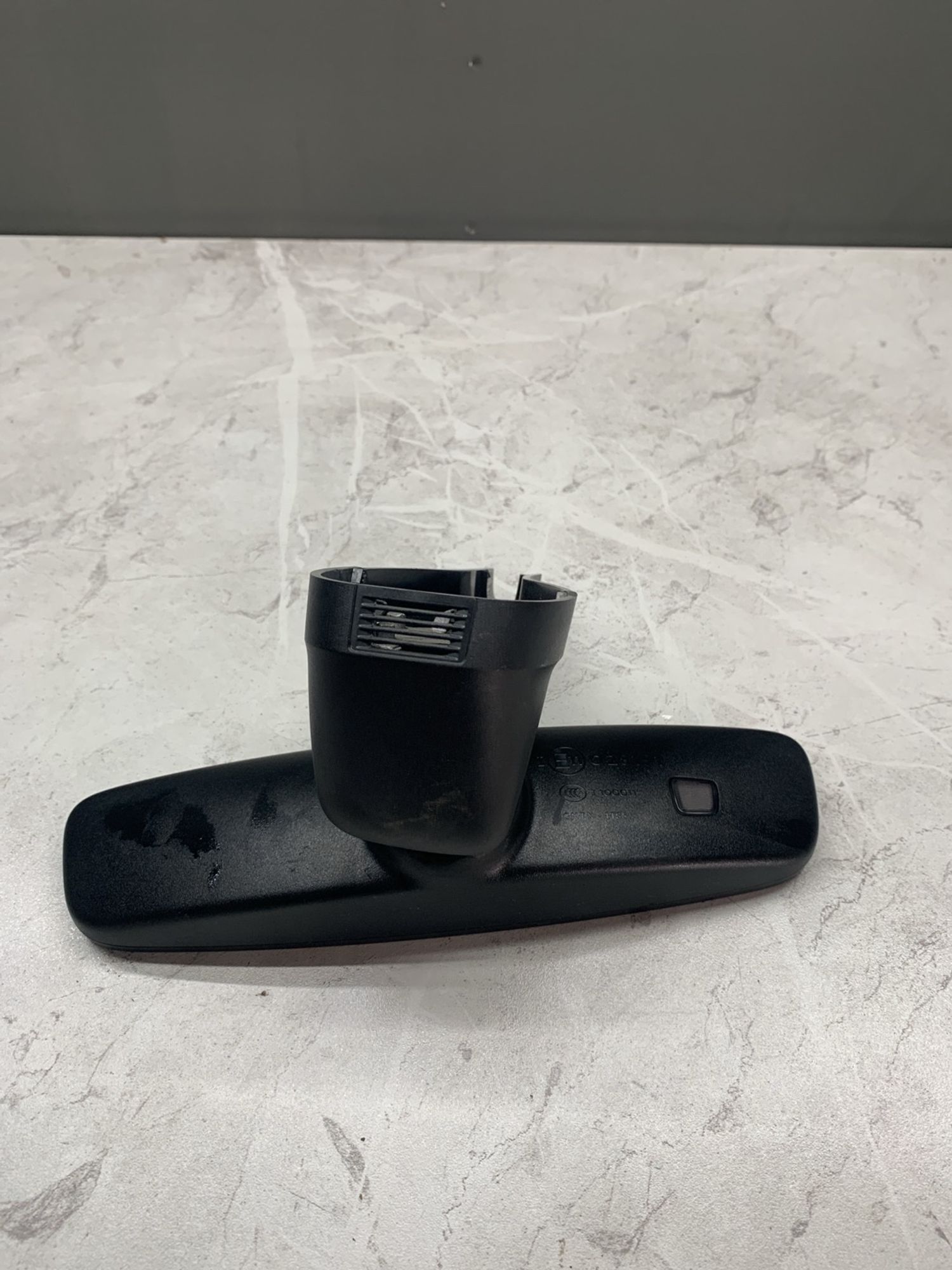 https://ycs.partsauto.market/partsauto-images/thmbs/userImages/6ab8ea4394fc0aced0b69382a3e61955/part/e2716a29-8c78-465f-9584-2cda5f2663c1_1773660019697.jpg