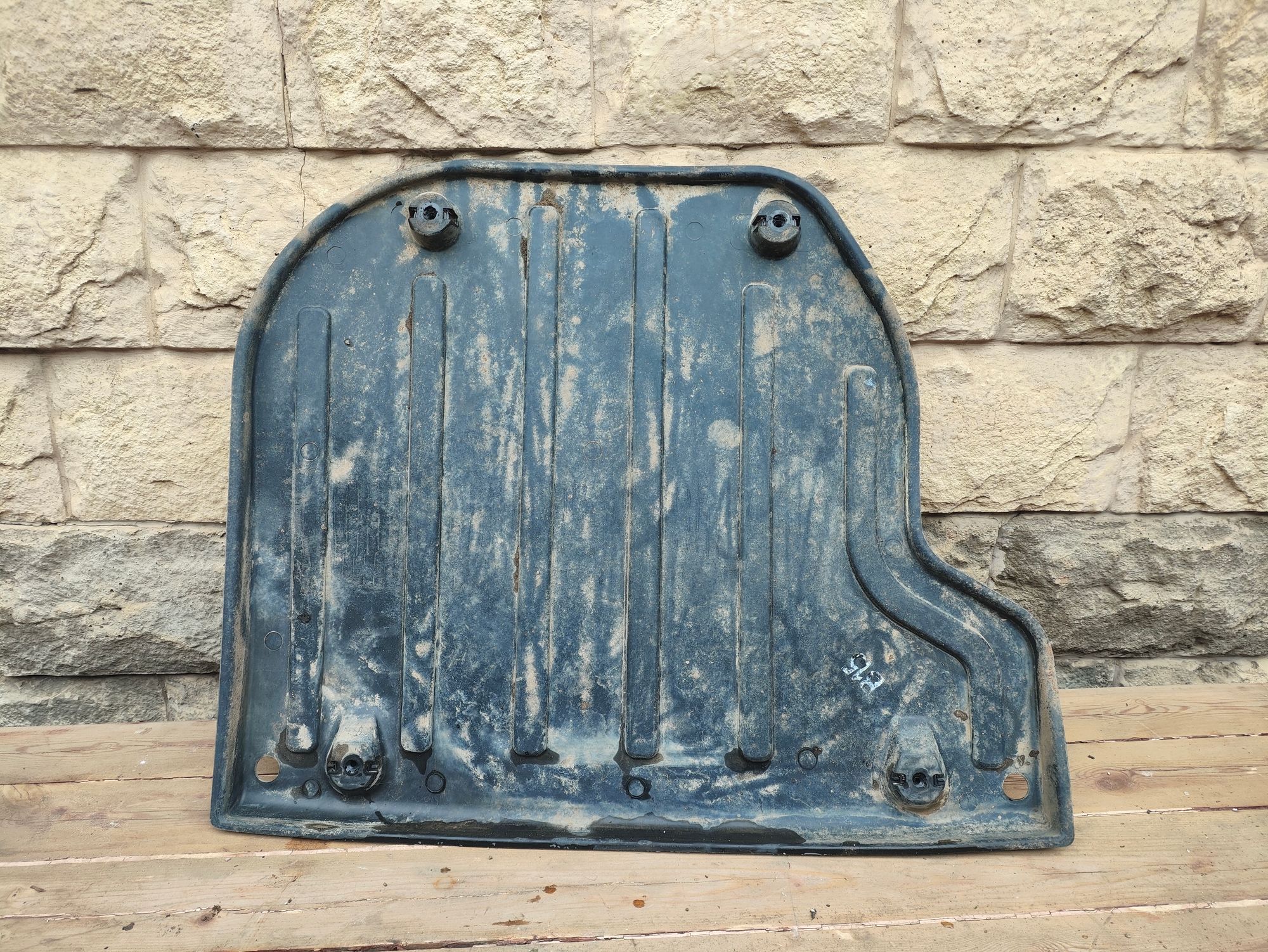 https://ycs.partsauto.market/partsauto-images/thmbs/userImages/6ab8ea4394fc0aced0b69382a3e61955/part/e3098c65-9351-4f81-a92c-21347432227c_1776770293190.jpg