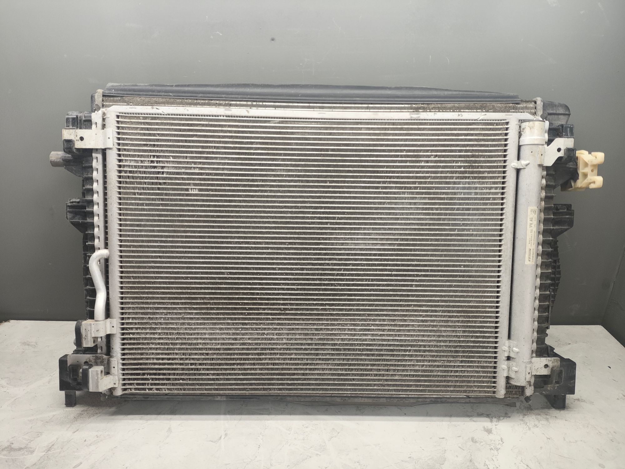 https://ycs.partsauto.market/partsauto-images/thmbs/userImages/6ab8ea4394fc0aced0b69382a3e61955/part/e4c7fba3-71cc-4aa4-aa47-2ff1ebc00bd0_1776257613463.jpg