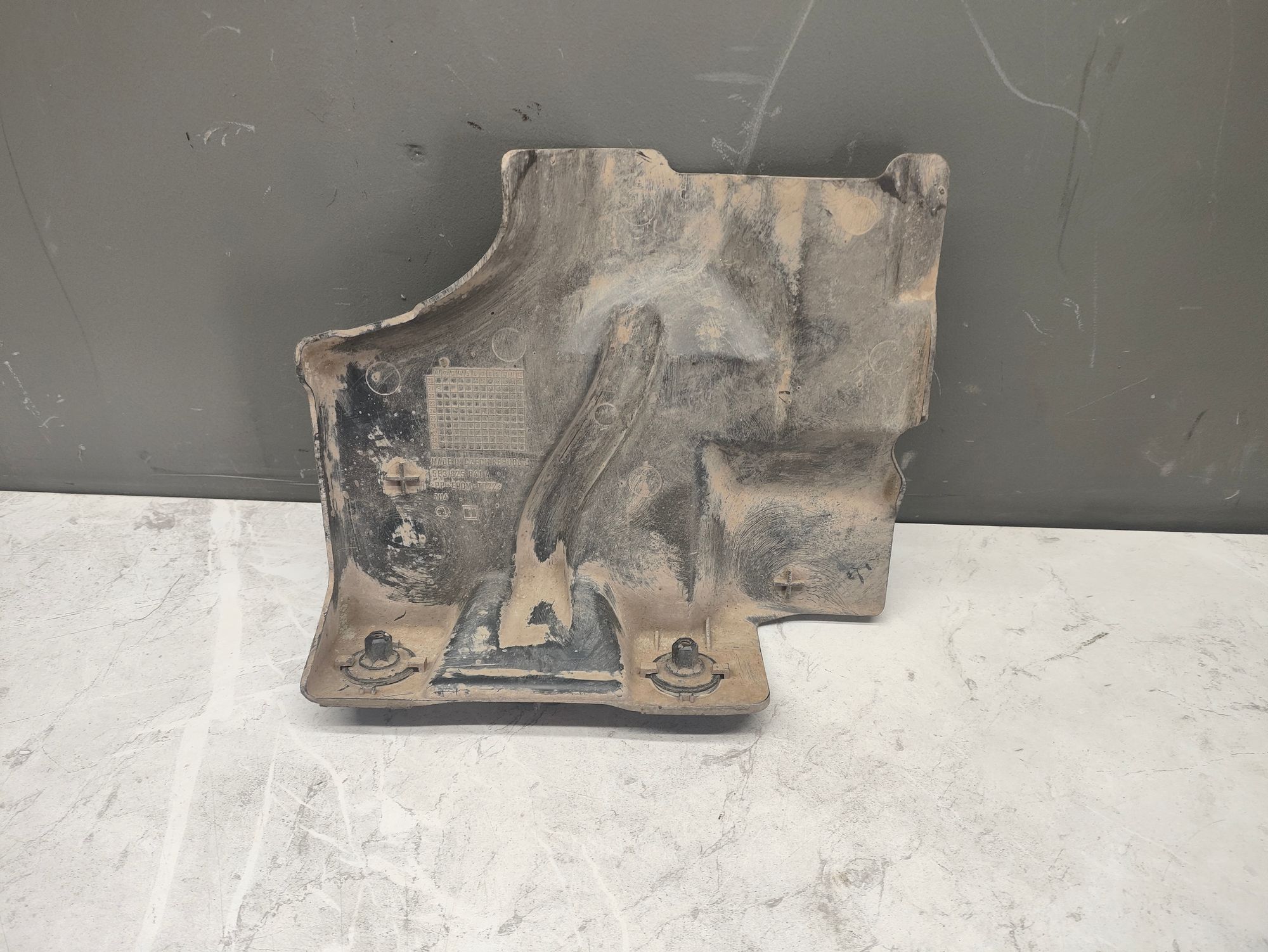 https://ycs.partsauto.market/partsauto-images/thmbs/userImages/6ab8ea4394fc0aced0b69382a3e61955/part/e5e64d08-86f4-4afd-b07c-3db70bb32b18_1778573576112.jpg