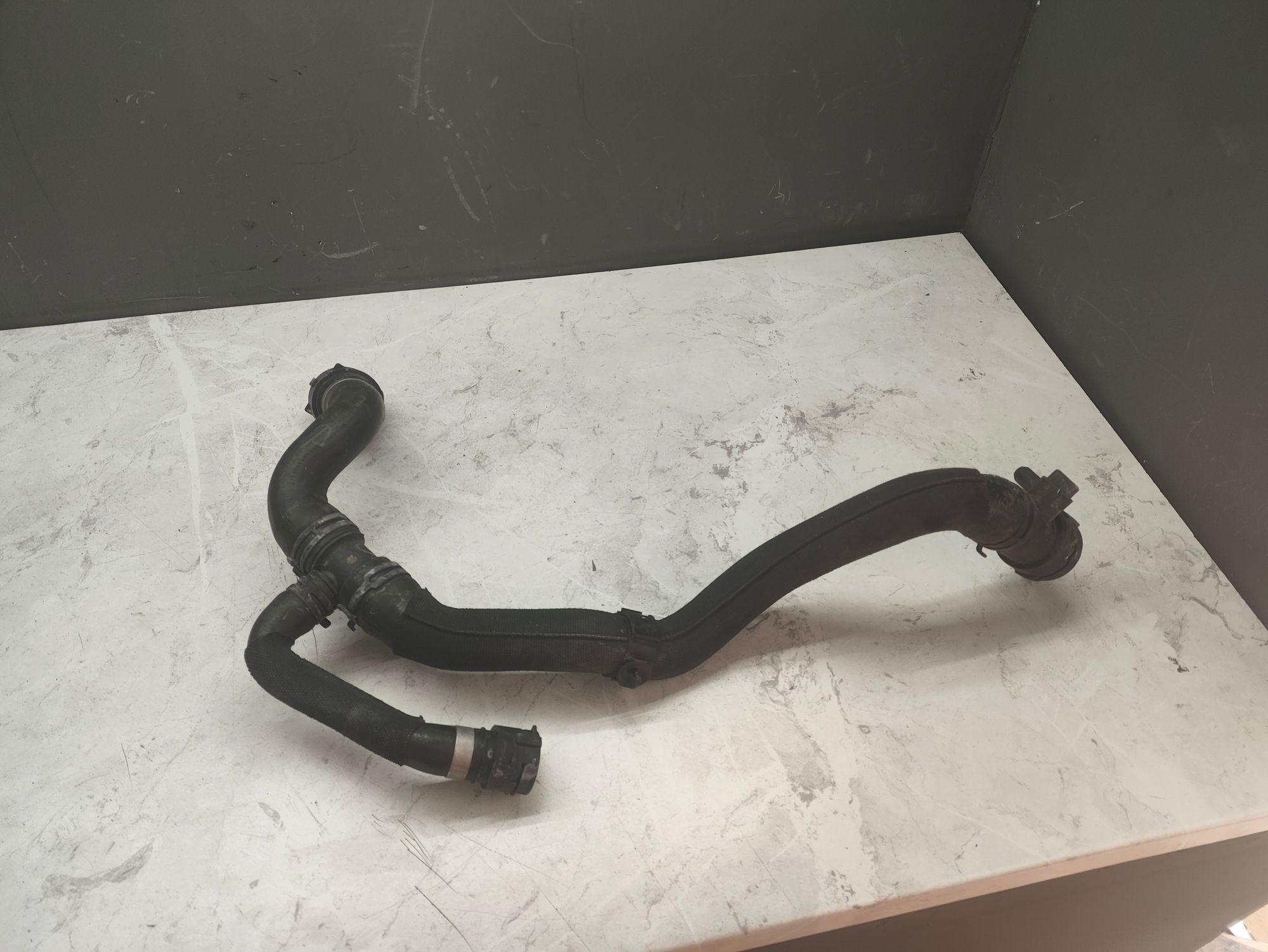https://ycs.partsauto.market/partsauto-images/thmbs/userImages/6ab8ea4394fc0aced0b69382a3e61955/part/e77c7fc2-0e4f-4347-97aa-2d47fa2a27ec_1785402495178.jpg