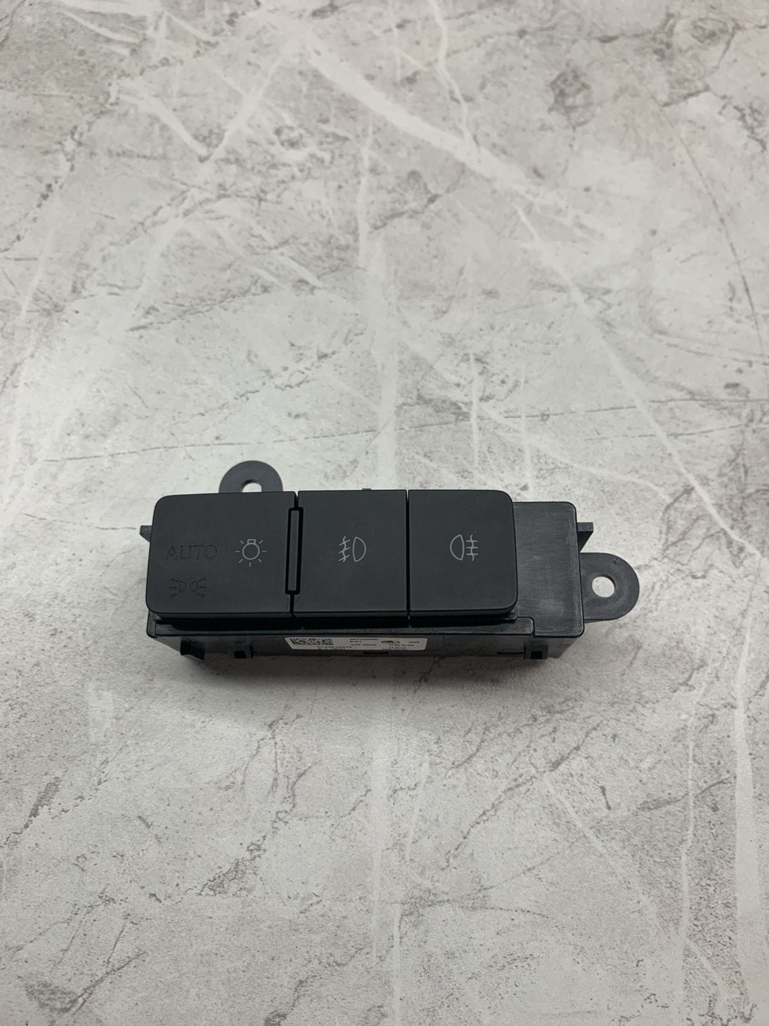 https://ycs.partsauto.market/partsauto-images/thmbs/userImages/6ab8ea4394fc0aced0b69382a3e61955/part/e94d3a46-98d8-4082-857a-9ae51e2642ff_1774258626603.jpg