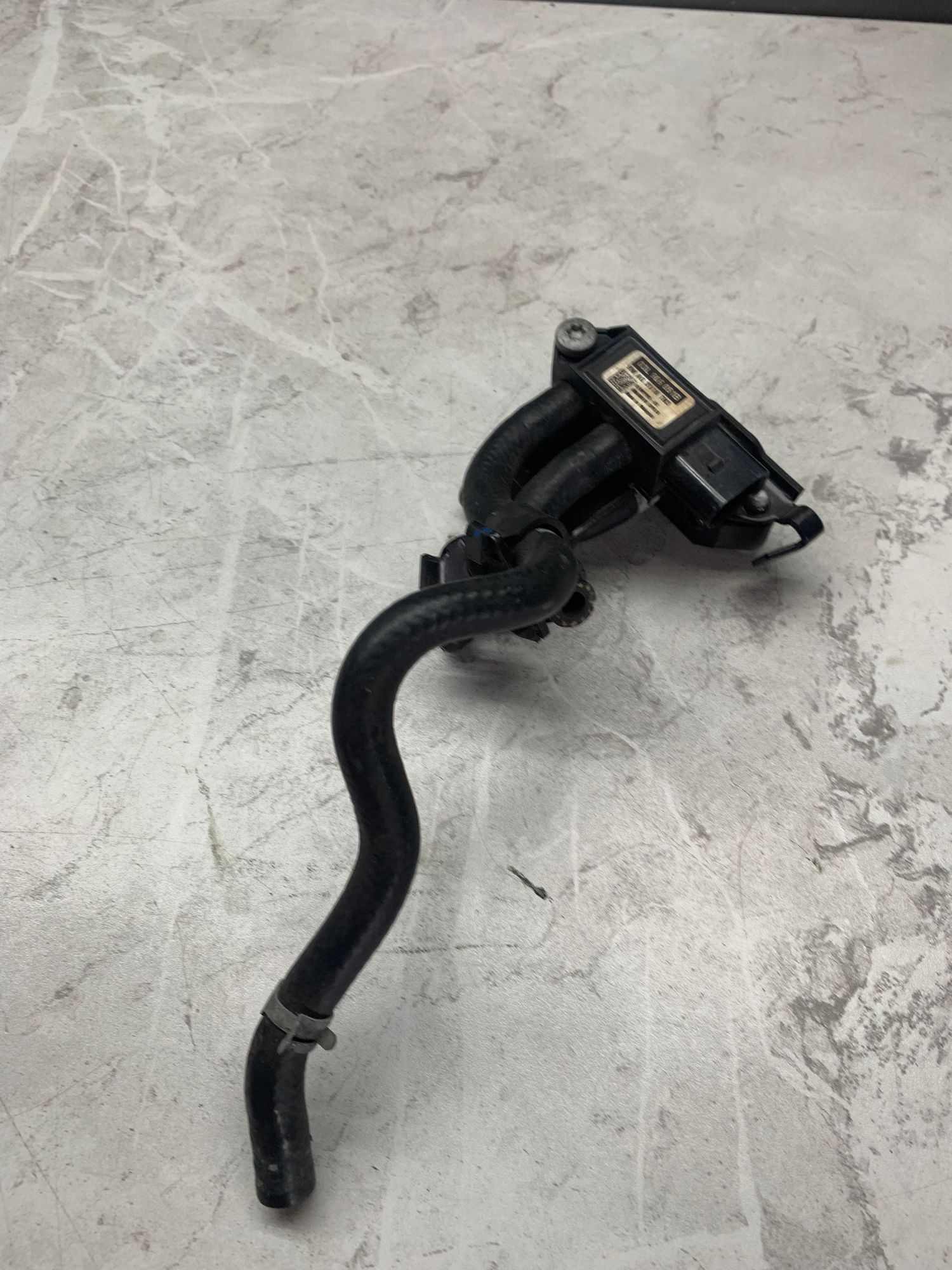 https://ycs.partsauto.market/partsauto-images/thmbs/userImages/6ab8ea4394fc0aced0b69382a3e61955/part/ea81c666-bf52-4ac4-a0b4-773c0f314d58_1782132859713.jpg