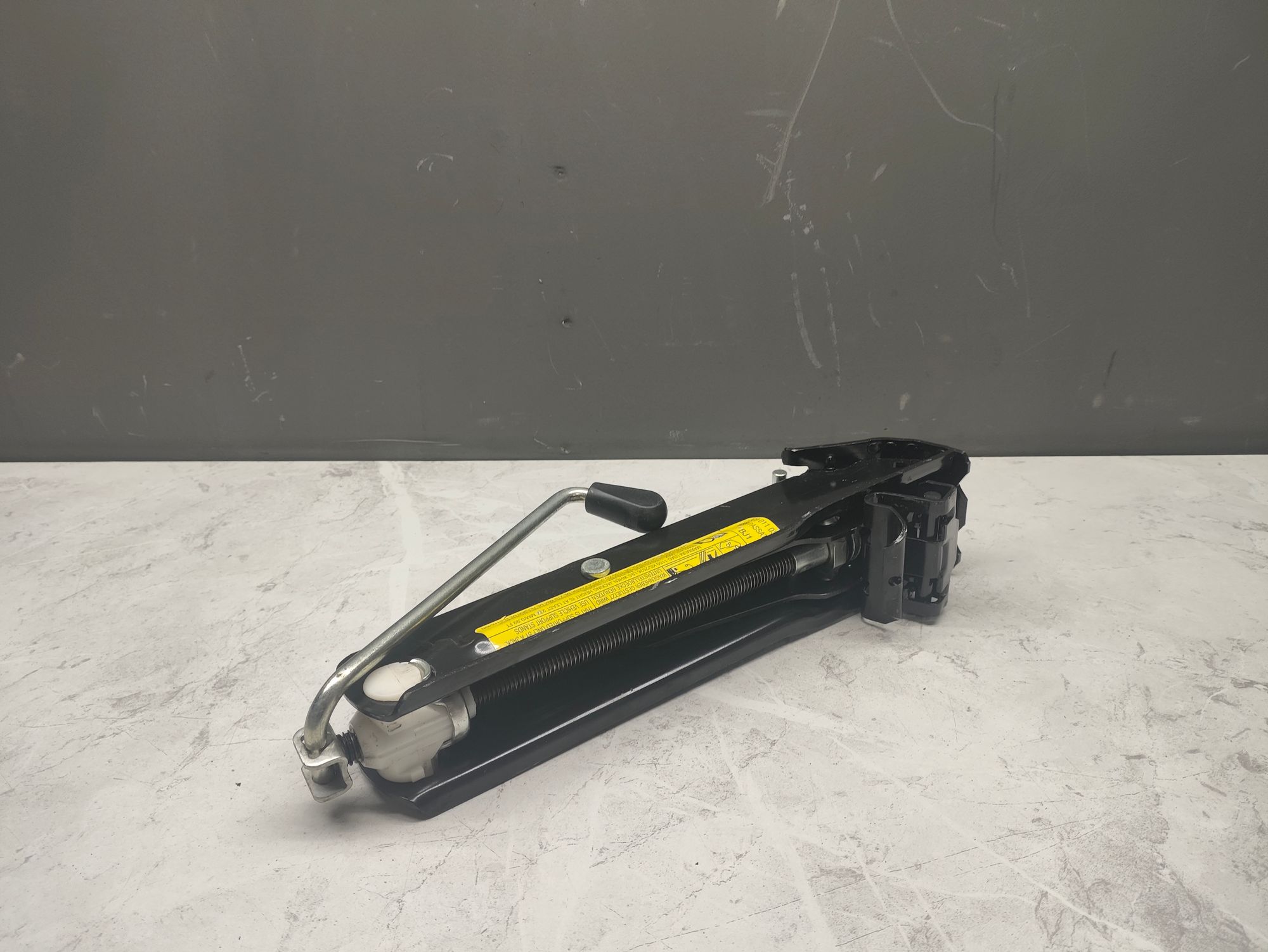 https://ycs.partsauto.market/partsauto-images/thmbs/userImages/6ab8ea4394fc0aced0b69382a3e61955/part/eb6bdf2a-14ca-4779-bea5-bec595ceb482_1777716174043.jpg