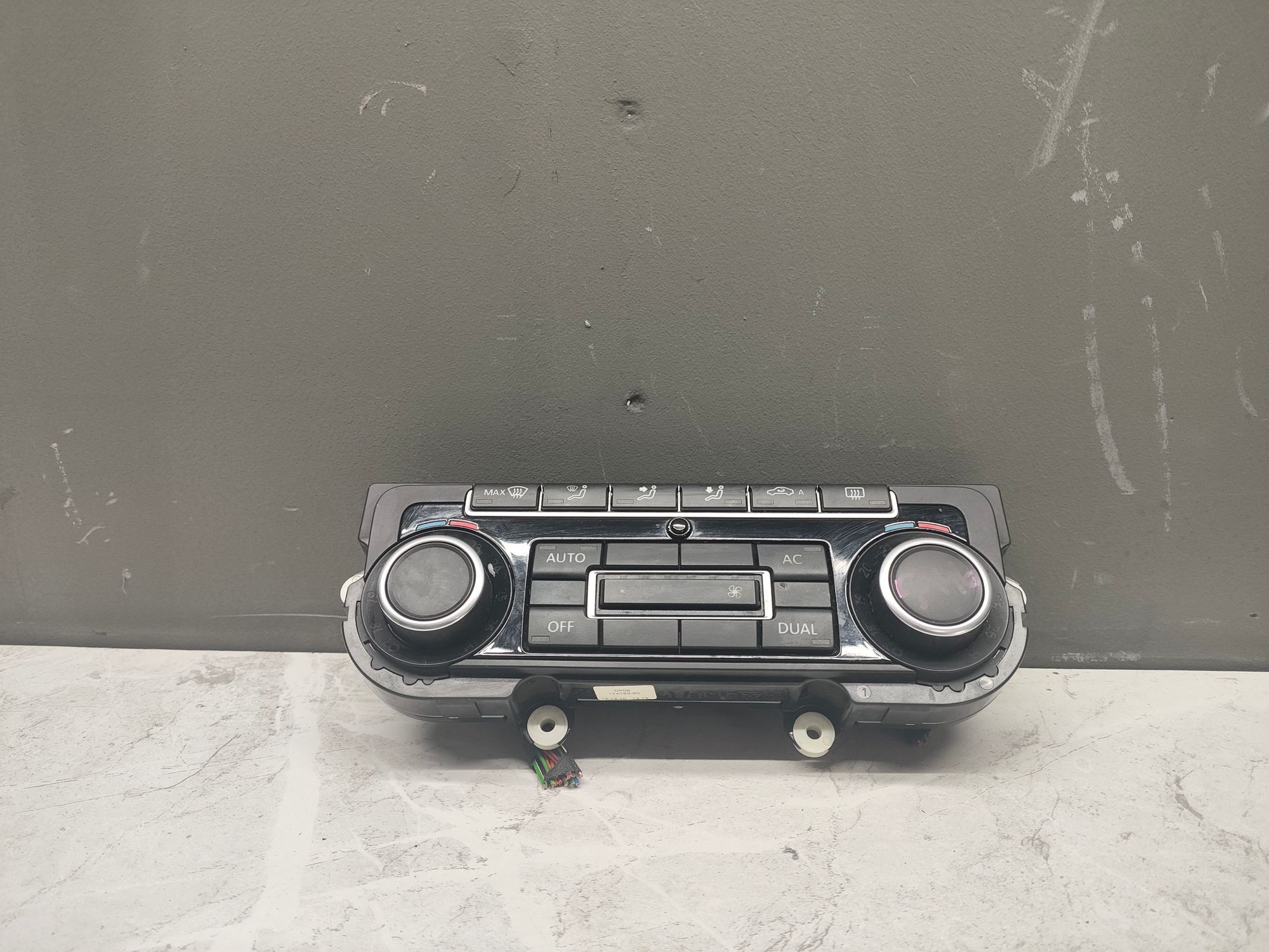 https://ycs.partsauto.market/partsauto-images/thmbs/userImages/6ab8ea4394fc0aced0b69382a3e61955/part/f04d9364-987d-4de0-aaf0-7383228997b3_1777716380191.jpg