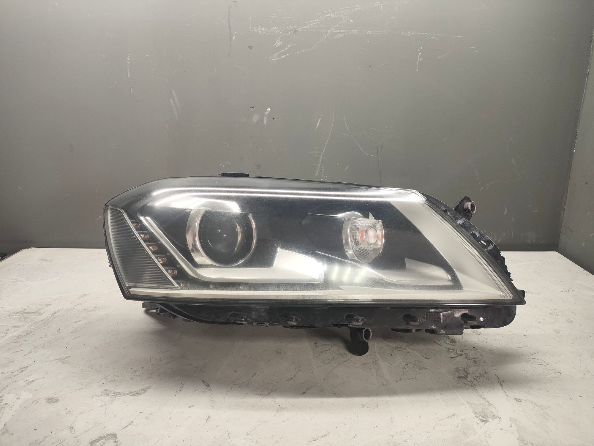 https://ycs.partsauto.market/partsauto-images/thmbs/userImages/6ab8ea4394fc0aced0b69382a3e61955/part/f2101388-748a-4619-972e-5fb30f6f6bbe_1777979556878.jpg