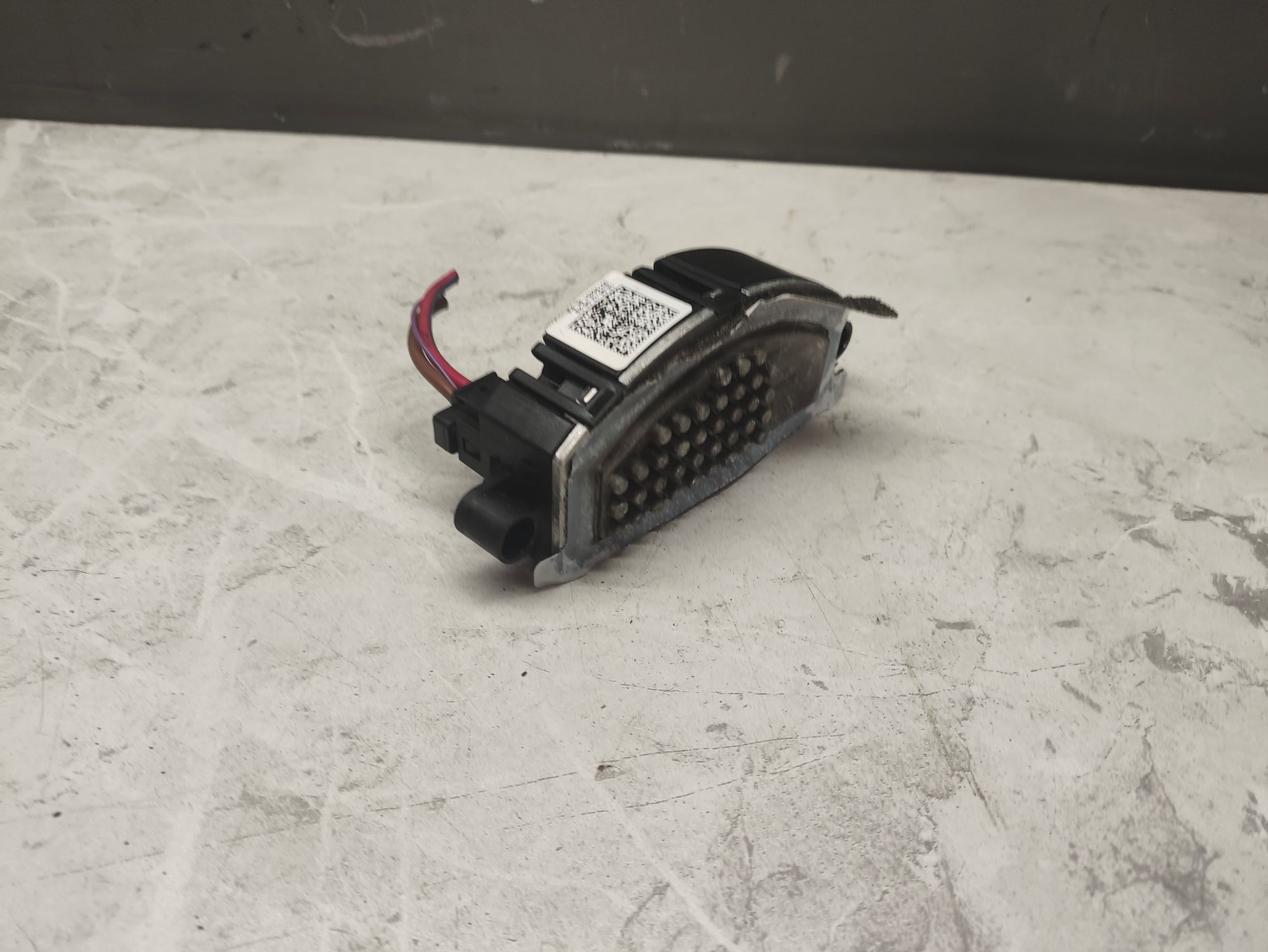 https://ycs.partsauto.market/partsauto-images/thmbs/userImages/6ab8ea4394fc0aced0b69382a3e61955/part/f2db5c4e-3ecd-4775-88c5-3c144b86386f_1784111613425.jpg