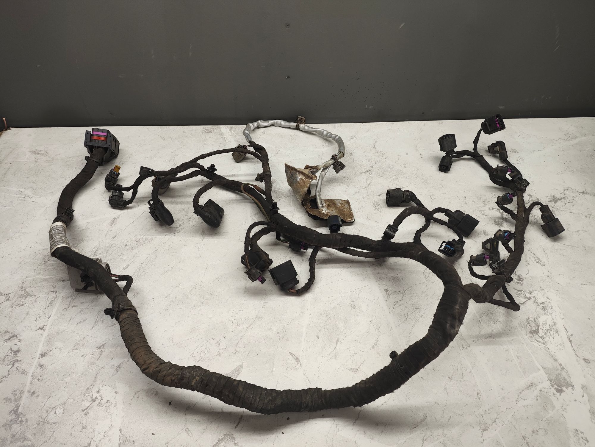 https://ycs.partsauto.market/partsauto-images/thmbs/userImages/6ab8ea4394fc0aced0b69382a3e61955/part/f44a4141-bc7c-40a3-83d0-57d00294318b_1775208965032.jpg