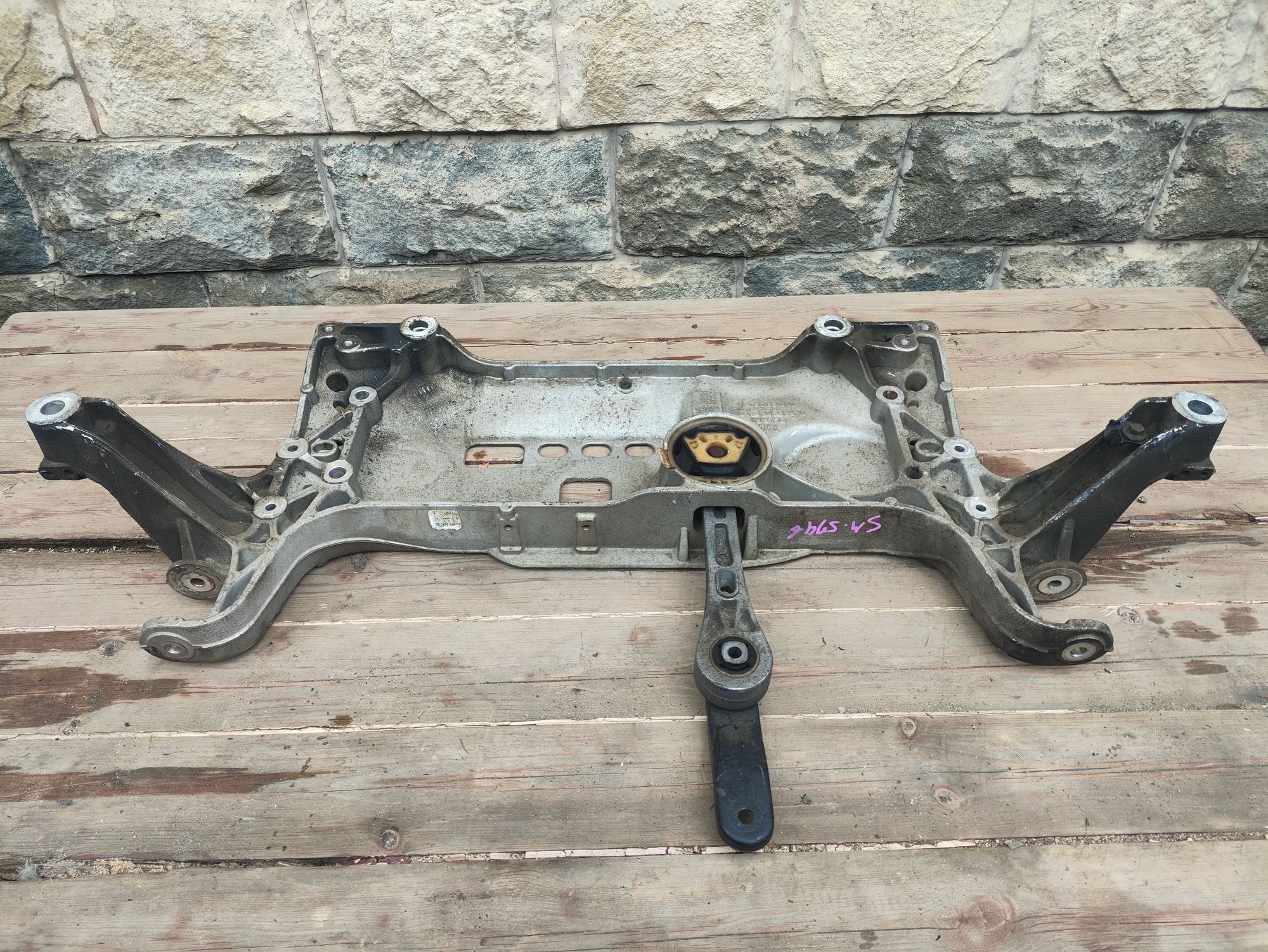 https://ycs.partsauto.market/partsauto-images/thmbs/userImages/6ab8ea4394fc0aced0b69382a3e61955/part/f6b445c4-04a6-4a49-b960-6199fe26a1c5_1777987244110.jpg