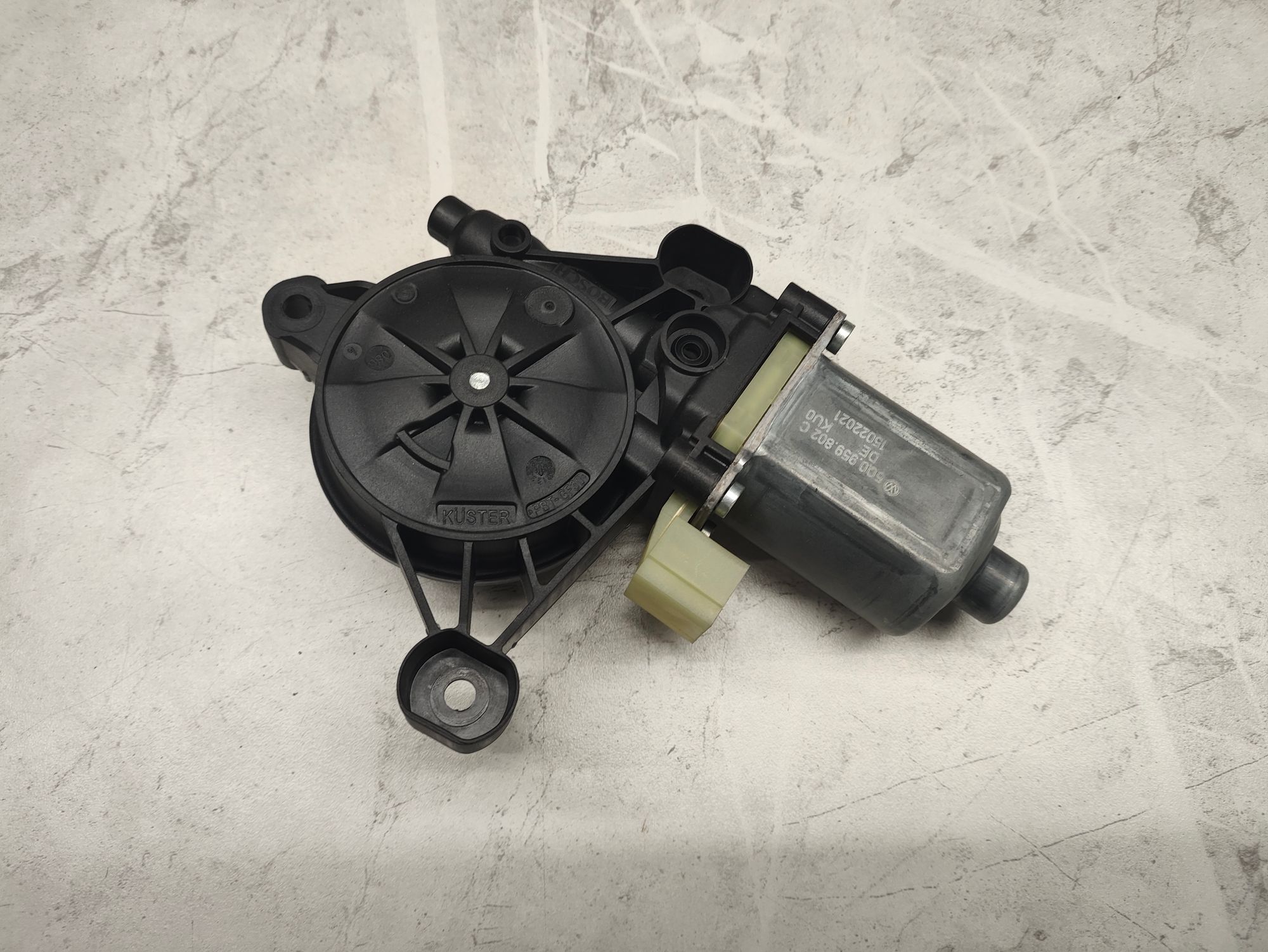 https://ycs.partsauto.market/partsauto-images/thmbs/userImages/6ab8ea4394fc0aced0b69382a3e61955/part/f805e136-f8df-4c92-907b-8f9a4fd141ed_1776513947033.jpg