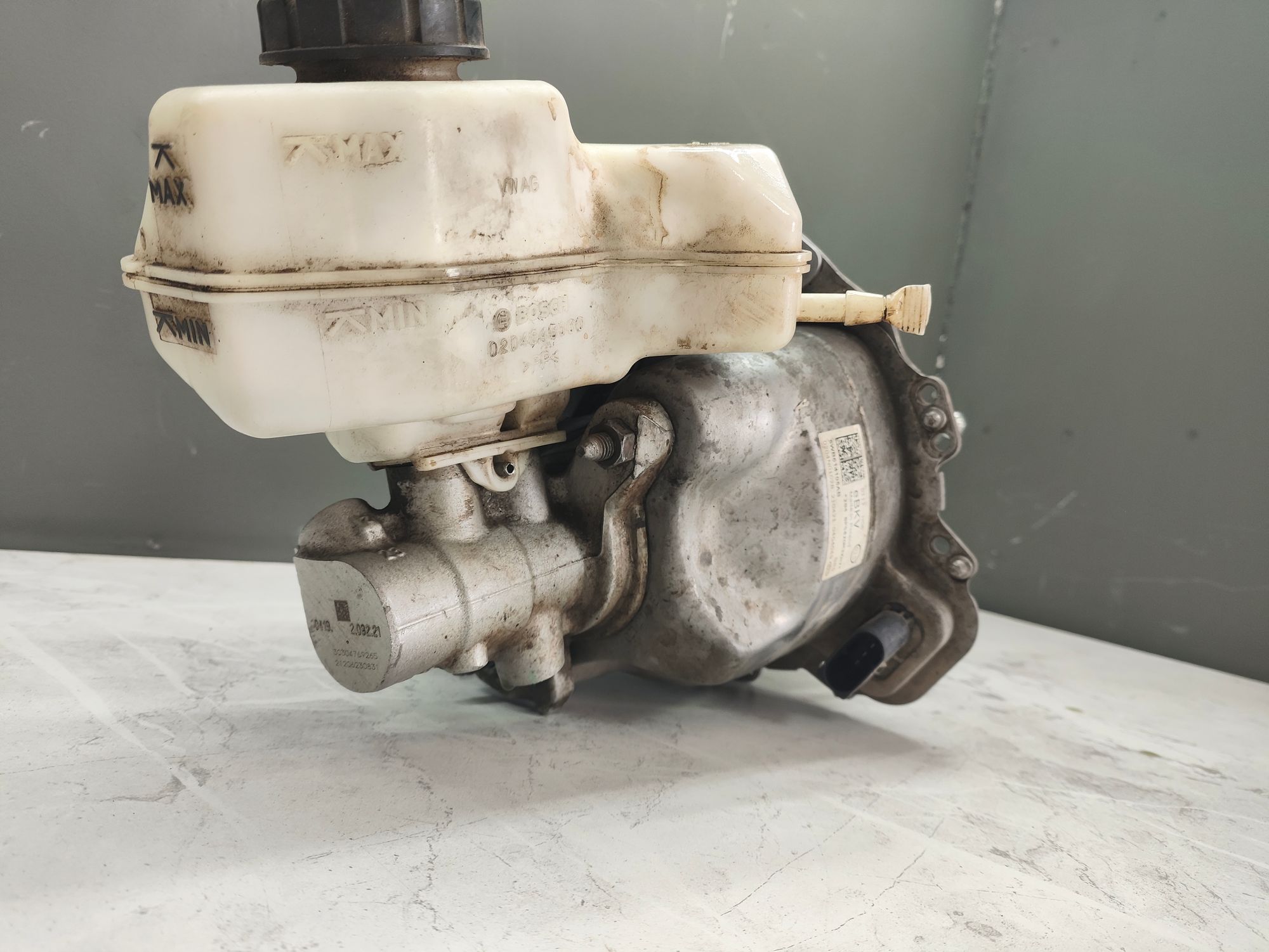 https://ycs.partsauto.market/partsauto-images/thmbs/userImages/6ab8ea4394fc0aced0b69382a3e61955/part/fa8ef5da-4e2d-4272-962f-d52446a48fb7_1776762565812.jpg