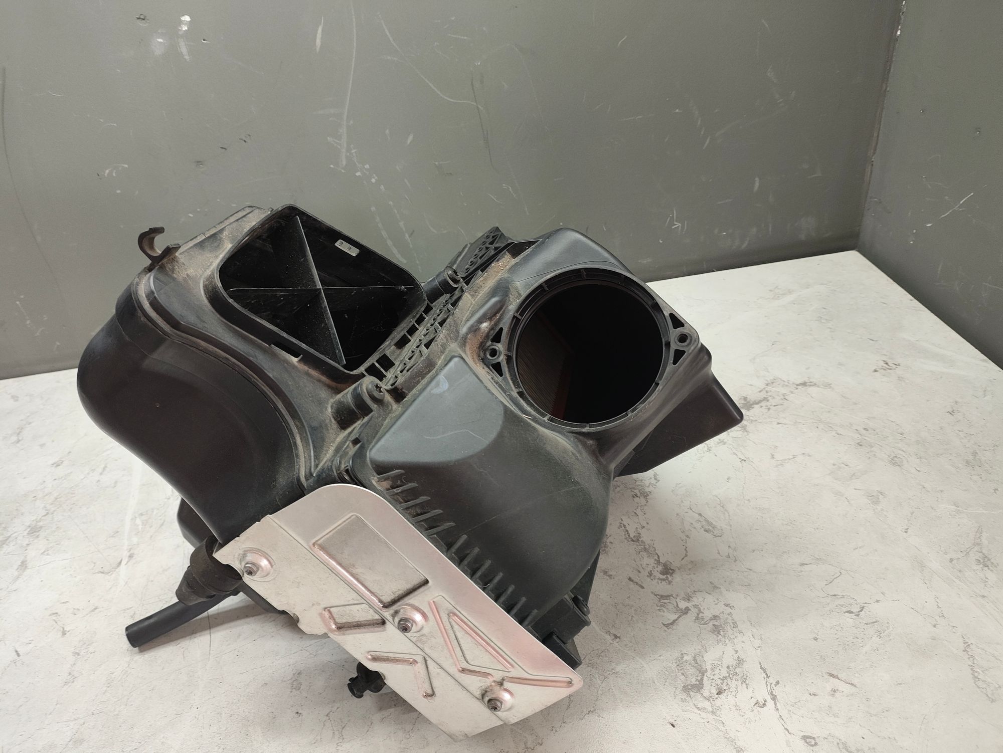 https://ycs.partsauto.market/partsauto-images/thmbs/userImages/6ab8ea4394fc0aced0b69382a3e61955/part/fa920b12-044a-4aaa-ad1c-bf9272b358b0_1784188340250.jpg