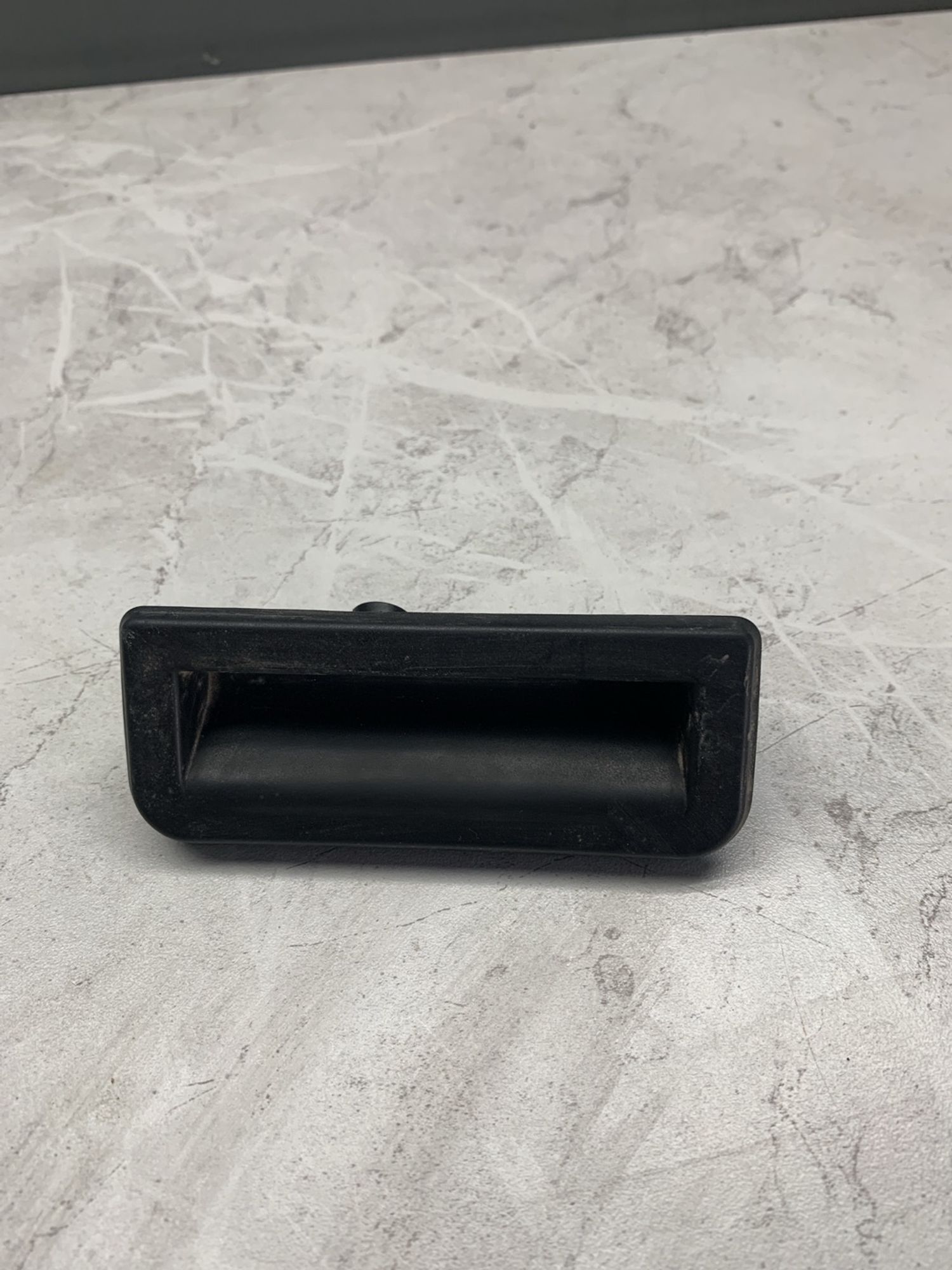 https://ycs.partsauto.market/partsauto-images/thmbs/userImages/6ab8ea4394fc0aced0b69382a3e61955/part/fda8986e-46db-45cf-a6f5-aac1a2ee2908_1773406814902.jpg