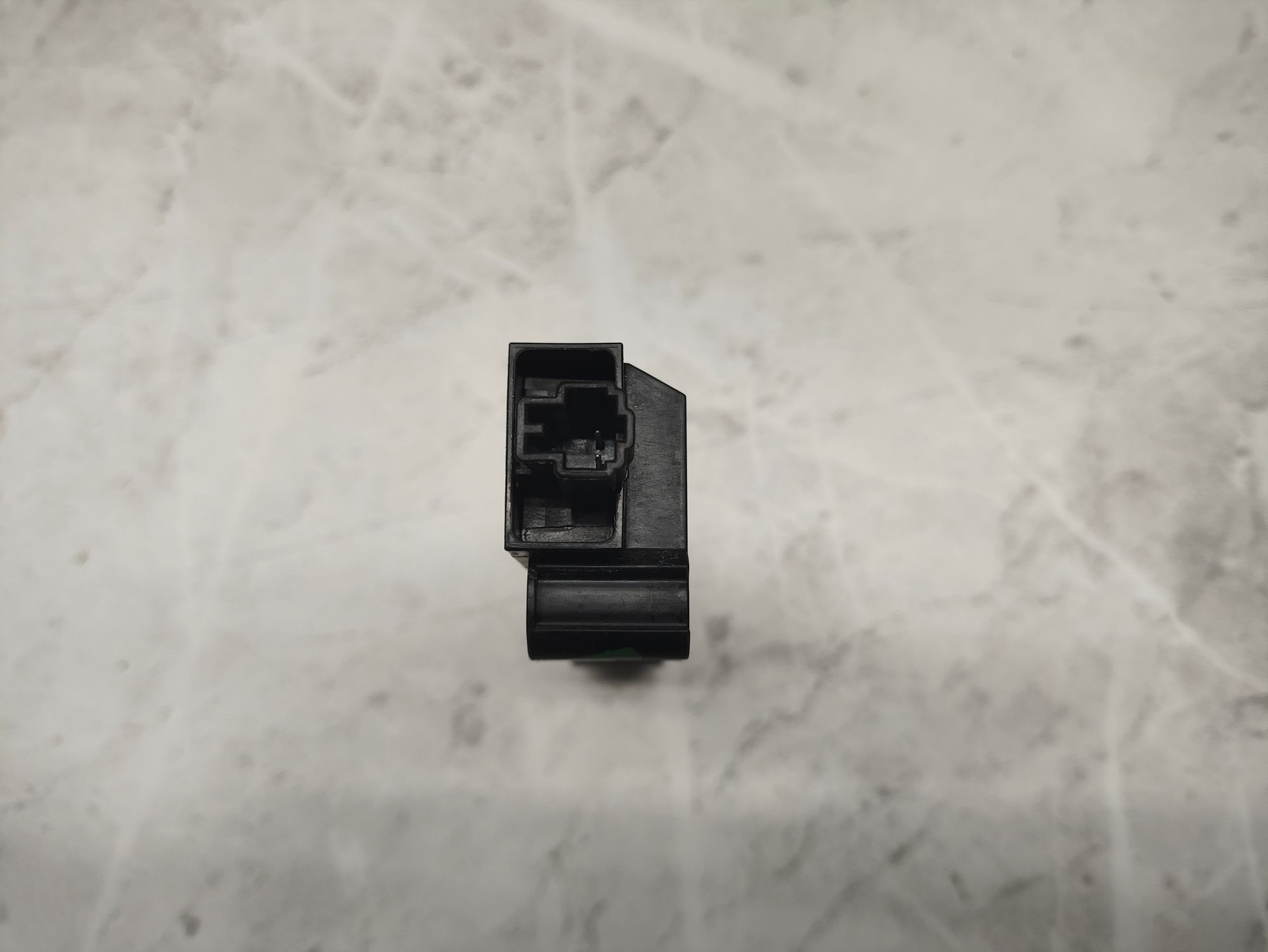 https://ycs.partsauto.market/partsauto-images/thmbs/userImages/6ab8ea4394fc0aced0b69382a3e61955/part/fec37cf6-fc27-451d-8338-cdb50e417930_1775294550455.jpg